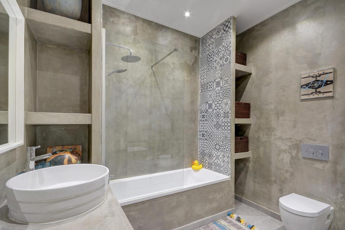 Magnificent Lisbon Apartment by LovelyStay