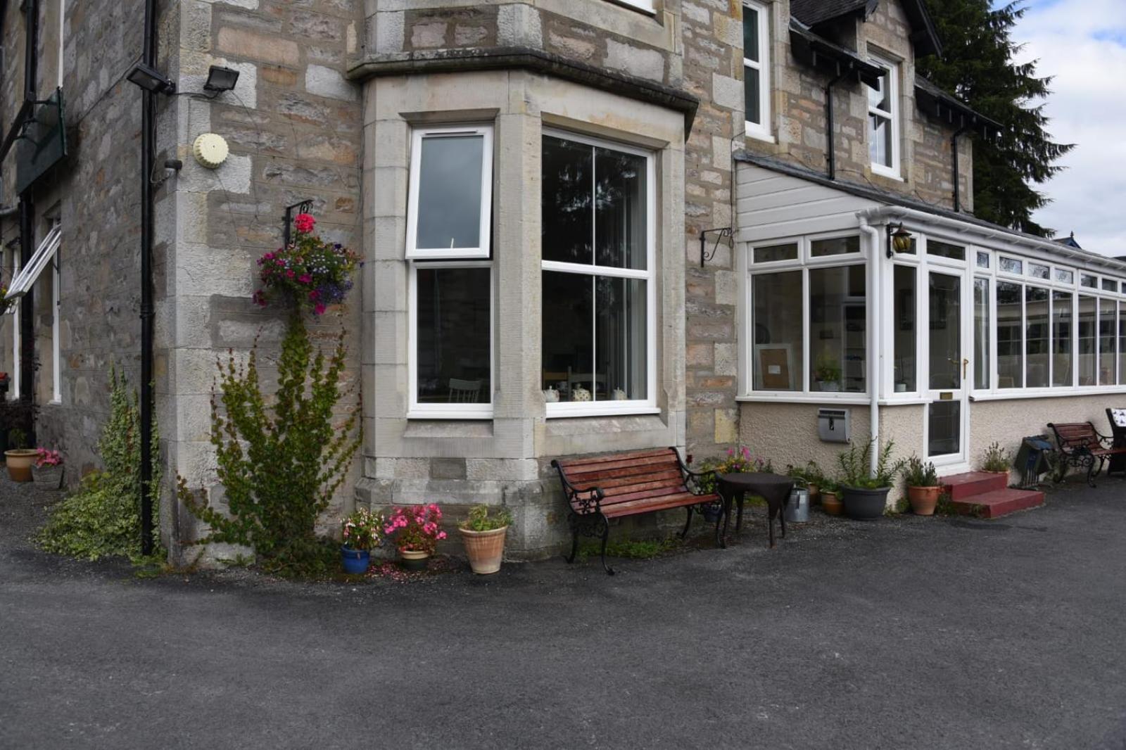 Hotel Tigh Na Cloich - Image 1