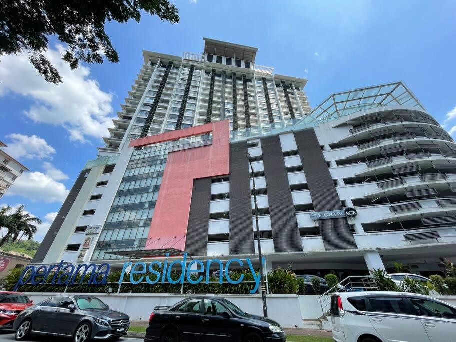 Cozy Home with Private Jacuzzi at KL City 806
