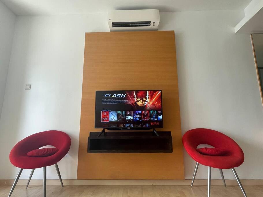 Cozy Home with Private Jacuzzi at KL City 806