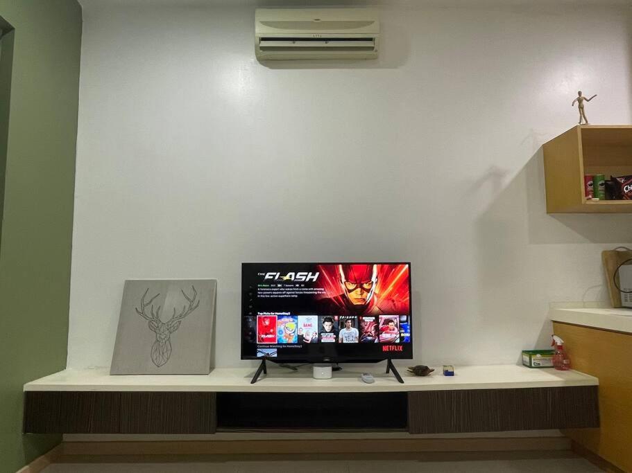 Staycation with Private Jacuzzi @ KL Downtown 1711