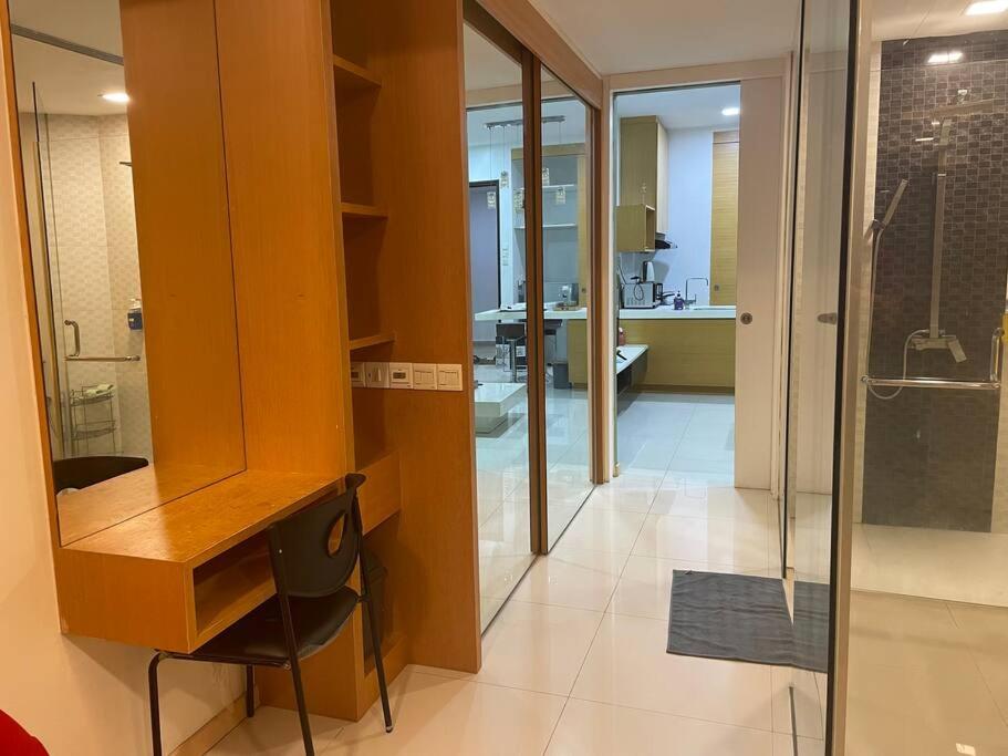 Staycation with Private Jacuzzi @ KL Downtown 1711