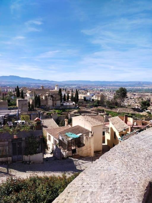 Preciosa casa soleada en mirador albaicin