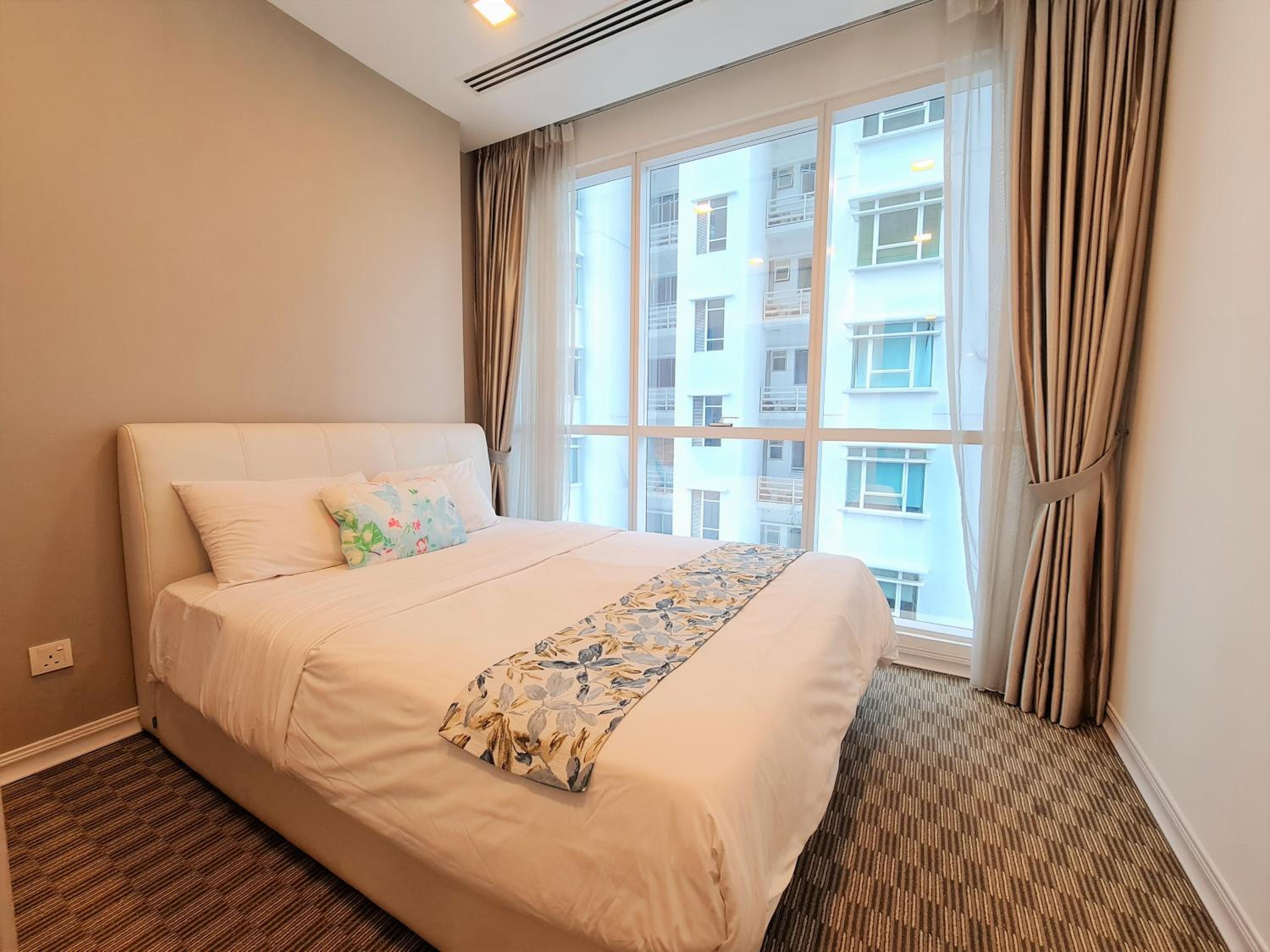 KLCC Binjai 8 Premium Soho Apartment by Sarah's Lodge