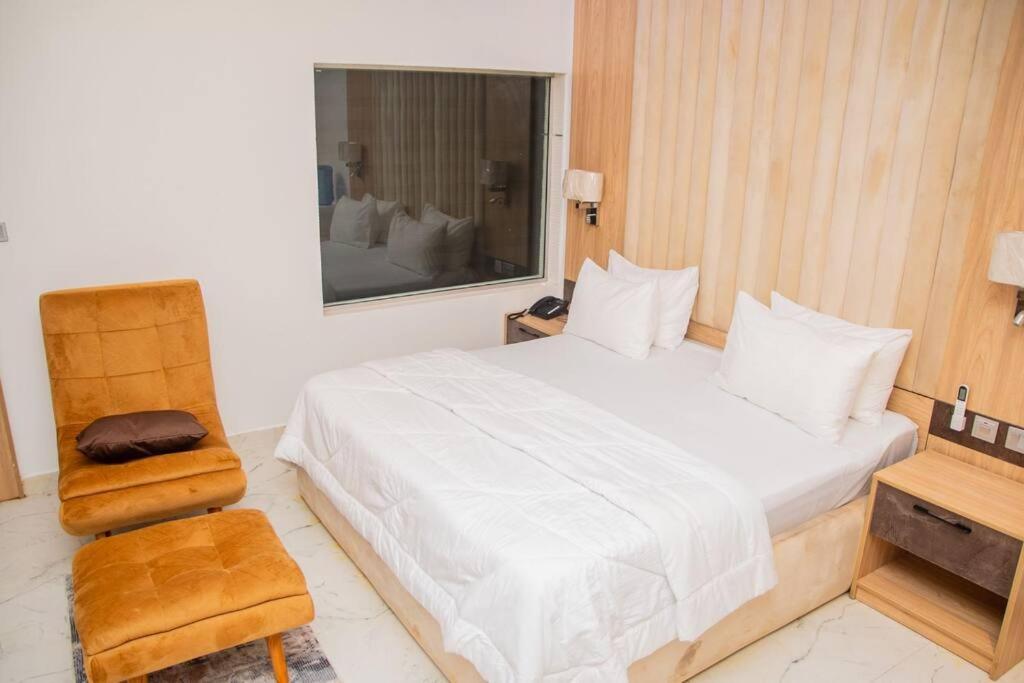 Alder studio Apt+Gym+Snooker board. Rhodabode Nile view 4