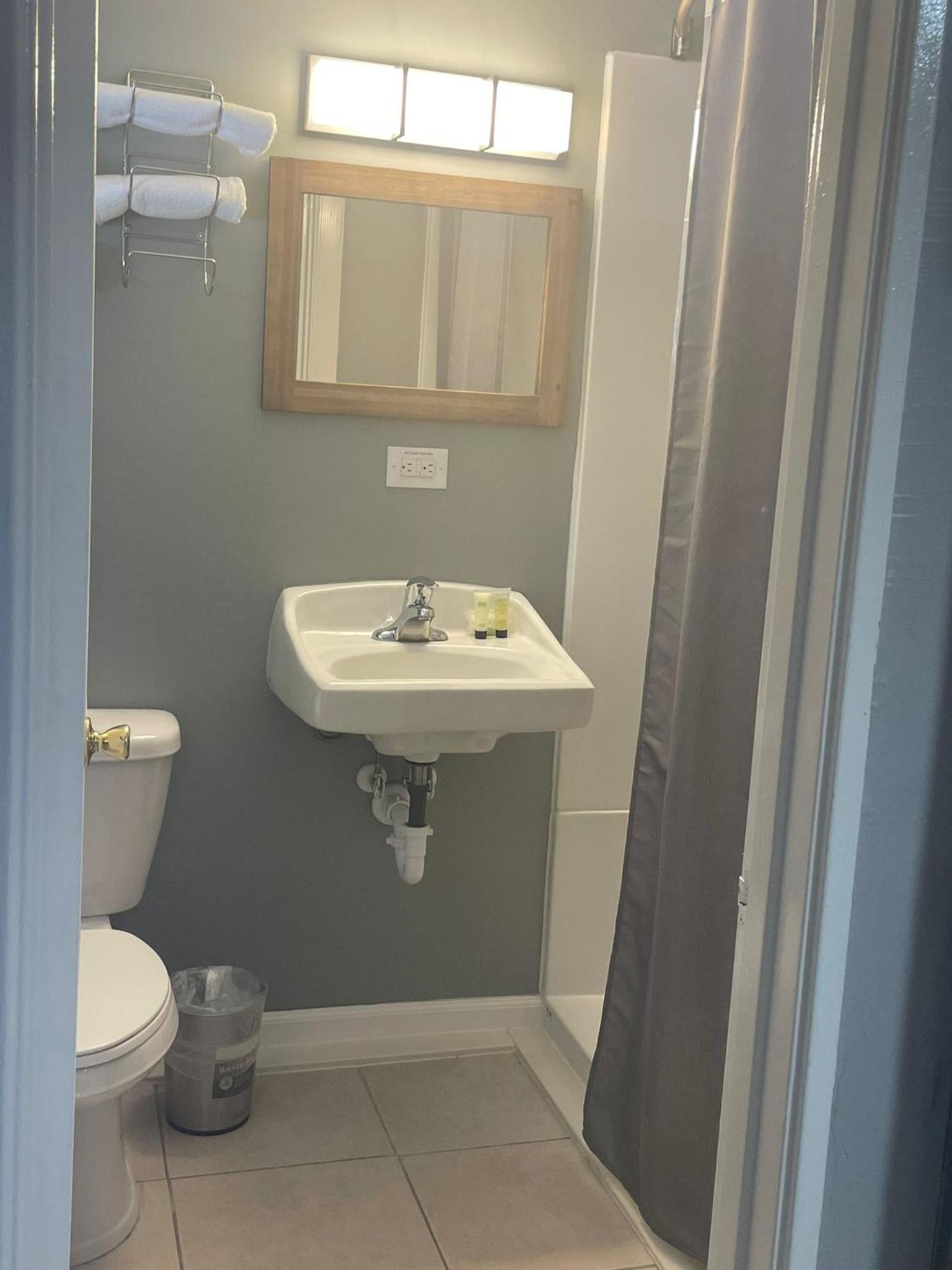 BlueGem Motel - Property Image 47