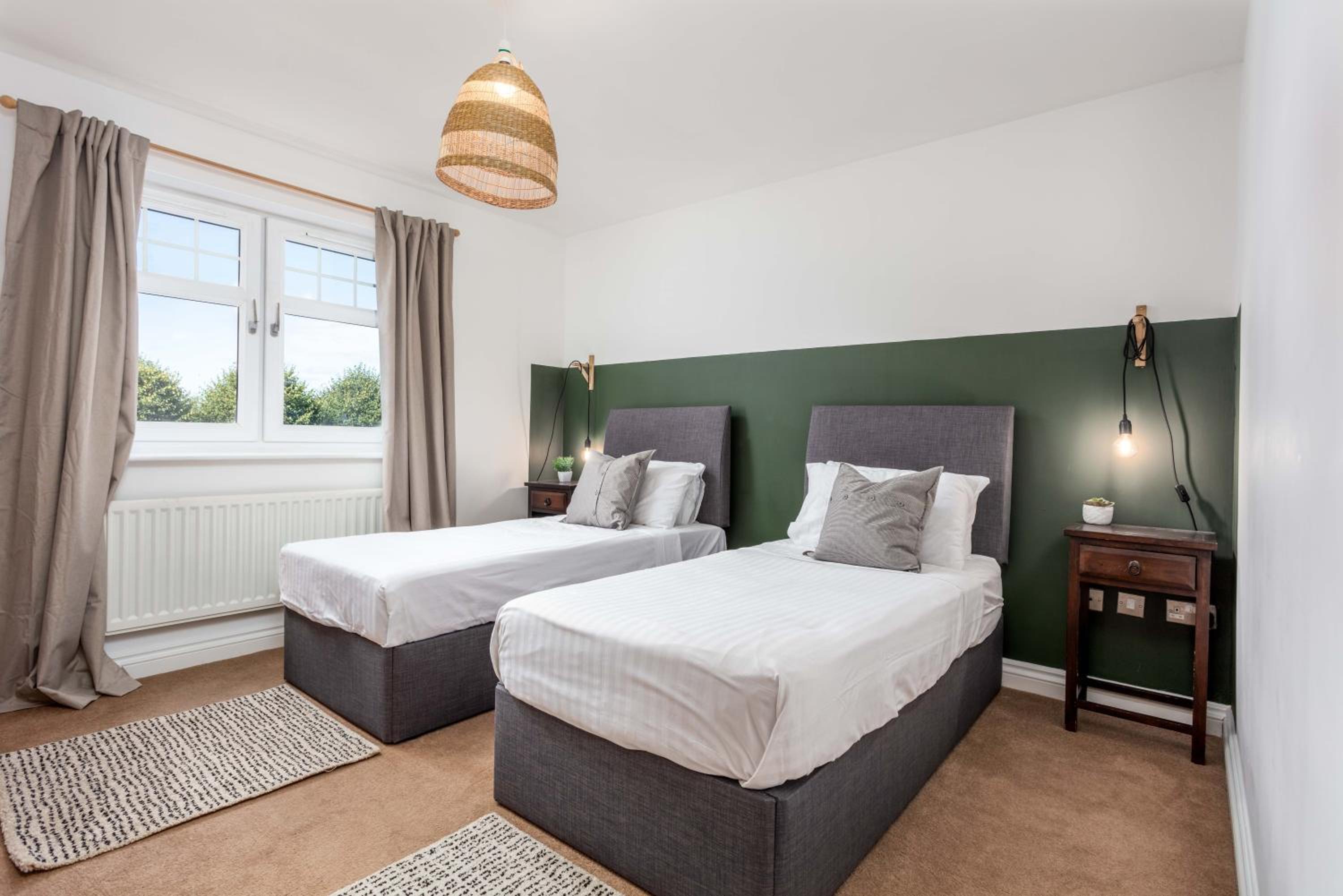 Turnberry Serviced Apartments