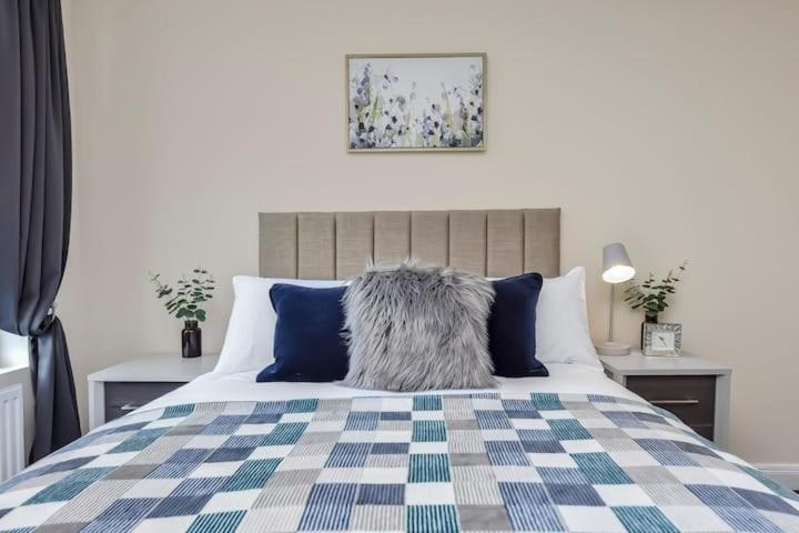 Lovely Family Flat with Excellent Transport Links photo 2