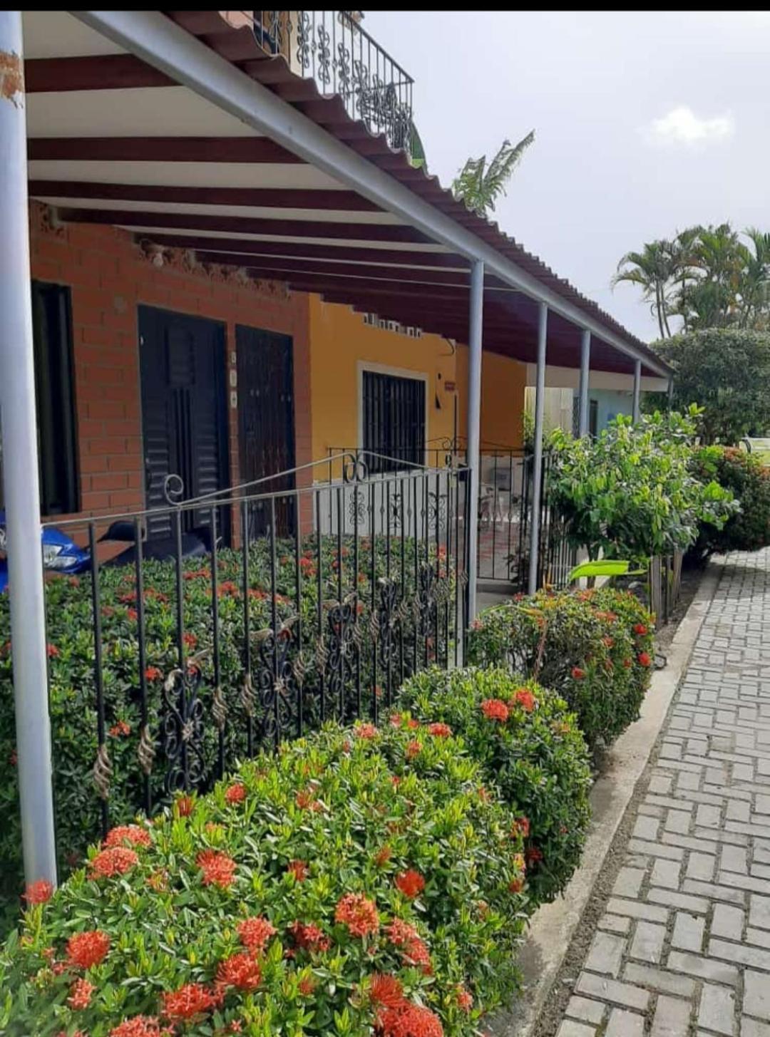 Mi pueblo natal Aptos y habitaciones