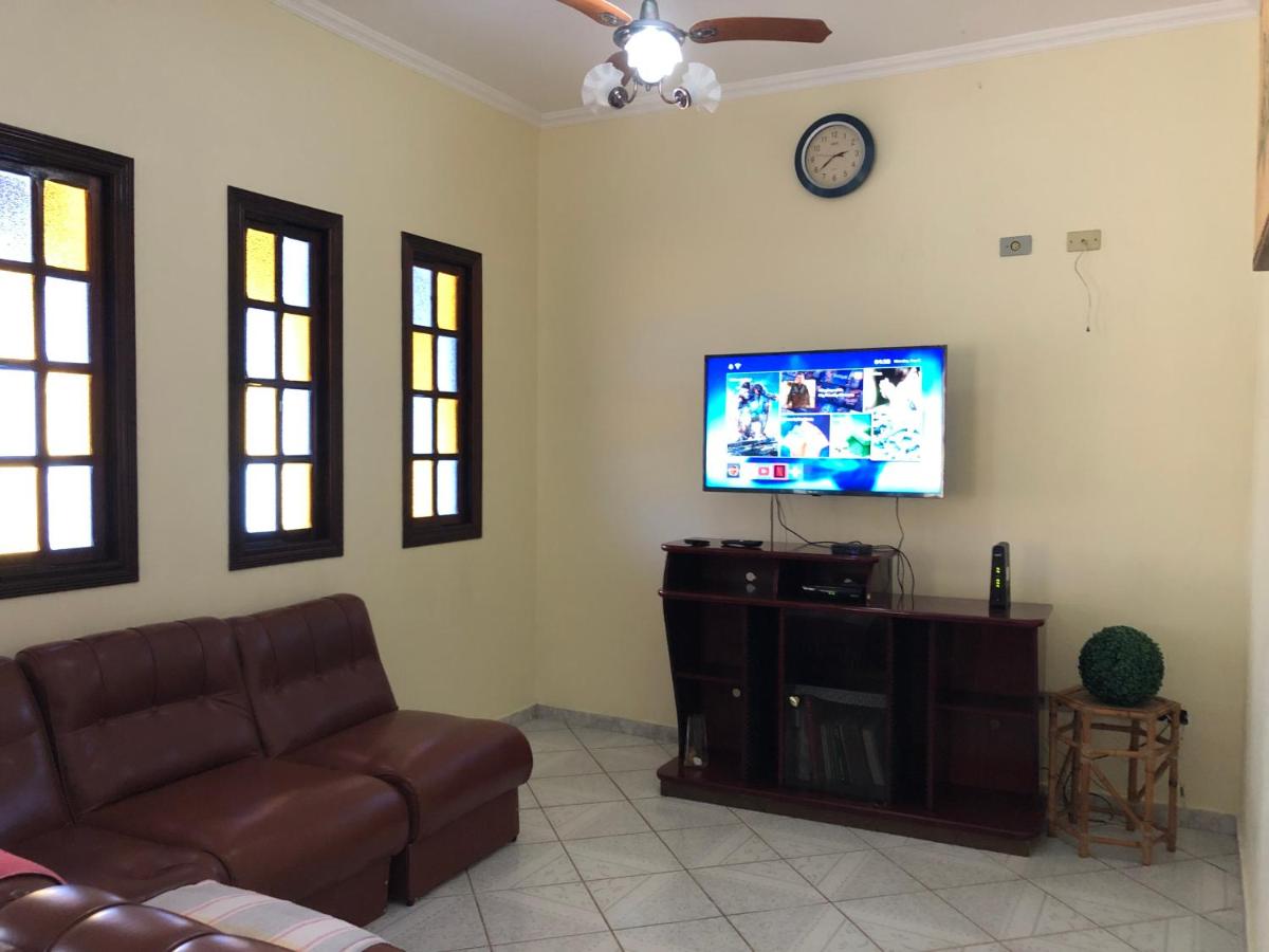Sobrado 4 dorm Cond. Fechado Praia da Mococa Caraguatatuba