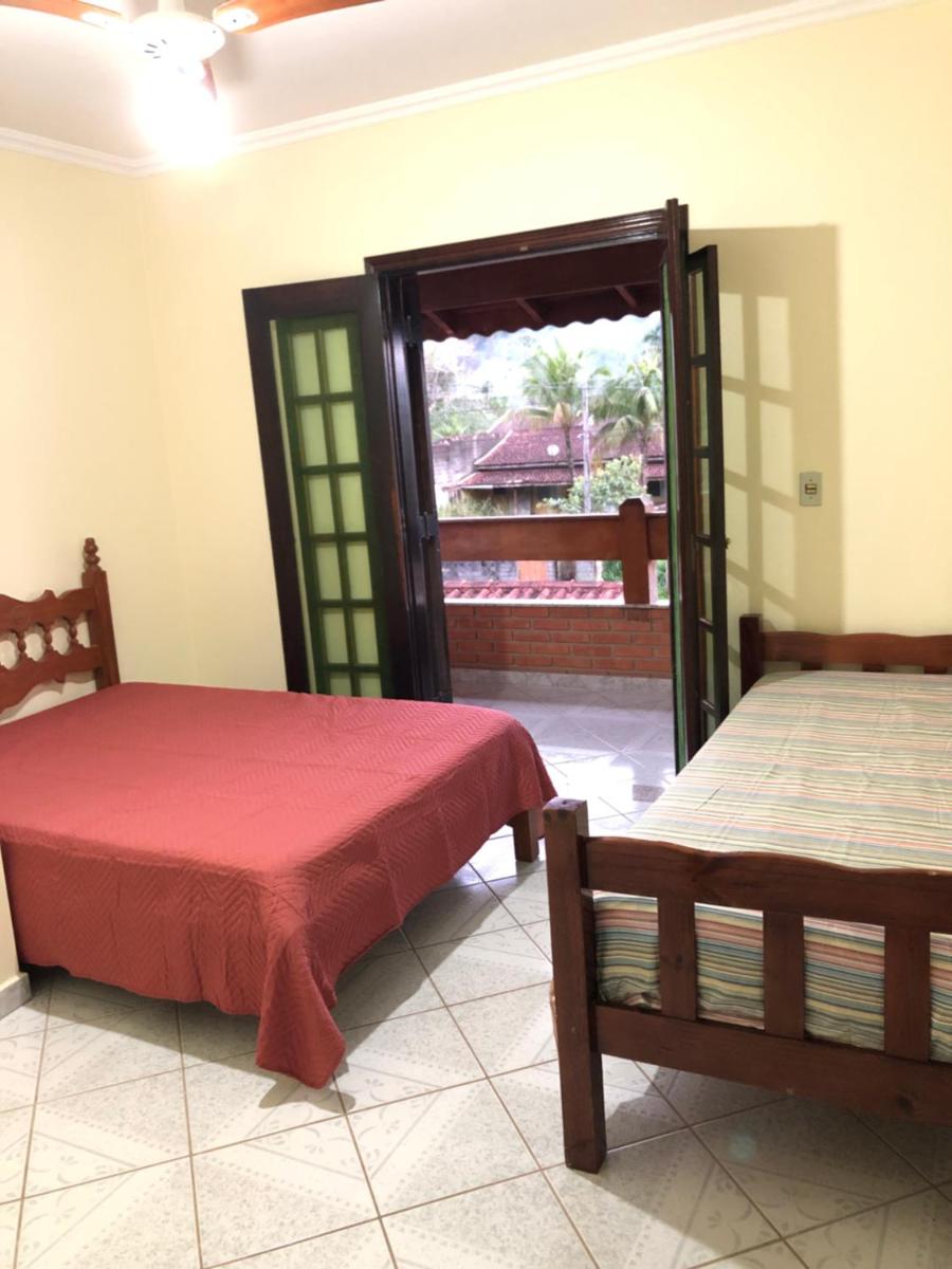 Sobrado 4 dorm Cond. Fechado Praia da Mococa Caraguatatuba