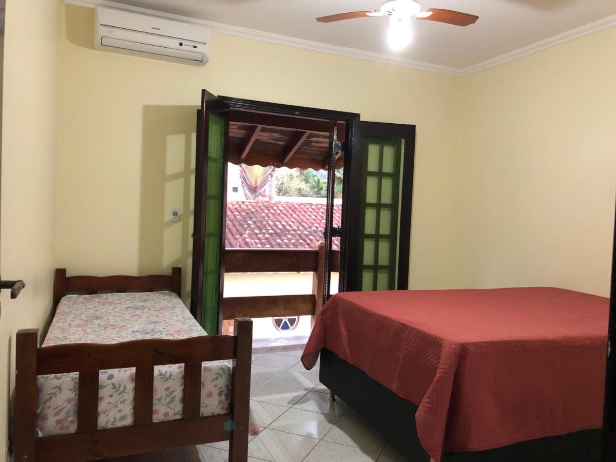 Sobrado 4 dorm Cond. Fechado Praia da Mococa Caraguatatuba
