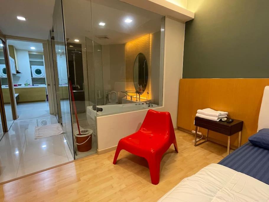 Stylish Romantic Couples Getaway at KL City 1419