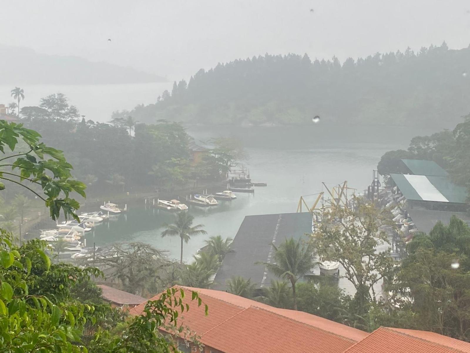 ANGRA GREEN COAST RESIDENCE SERVICE E MARINA