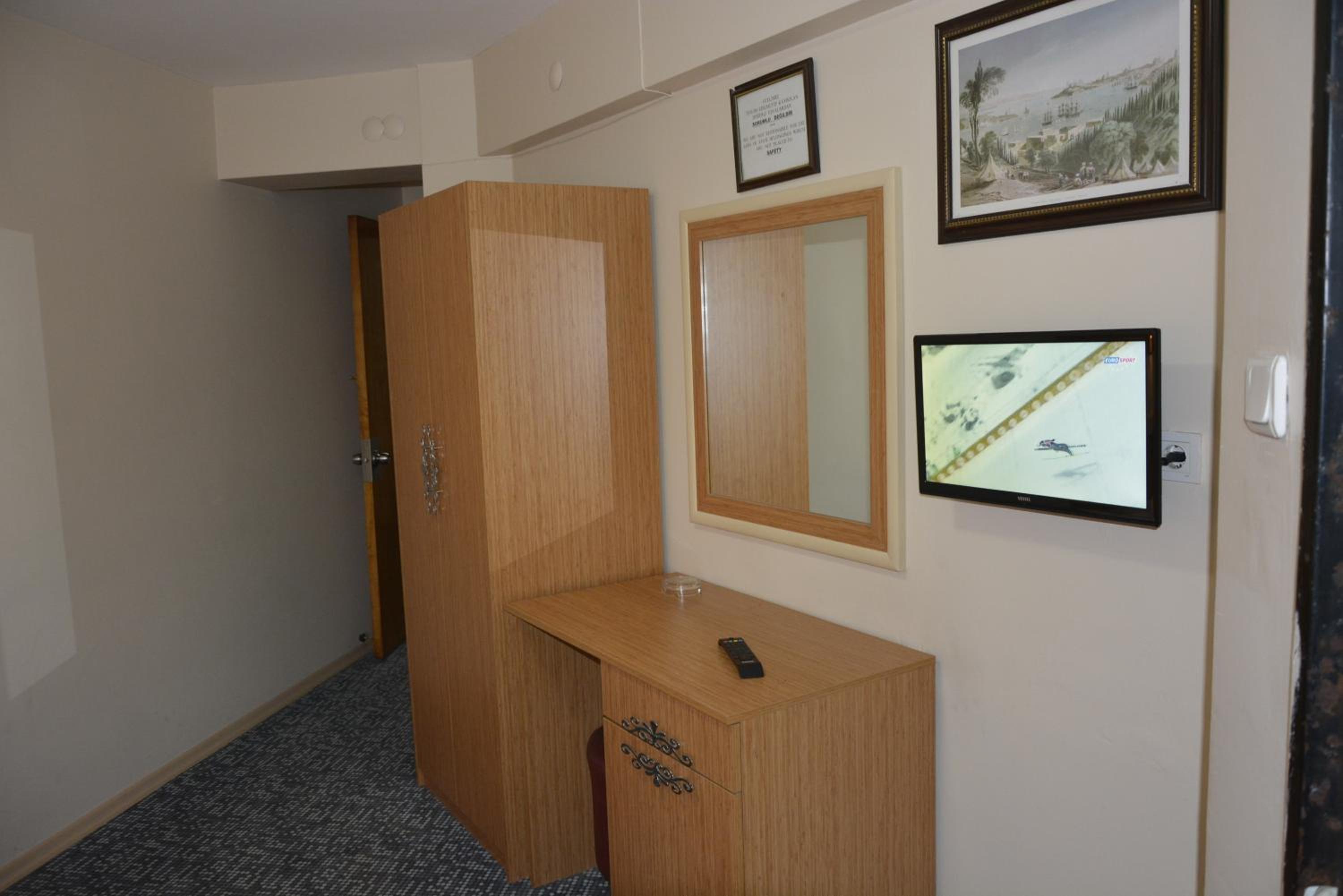 Hotel Oz Villa becomes Oz Villa Otel. - Image 15