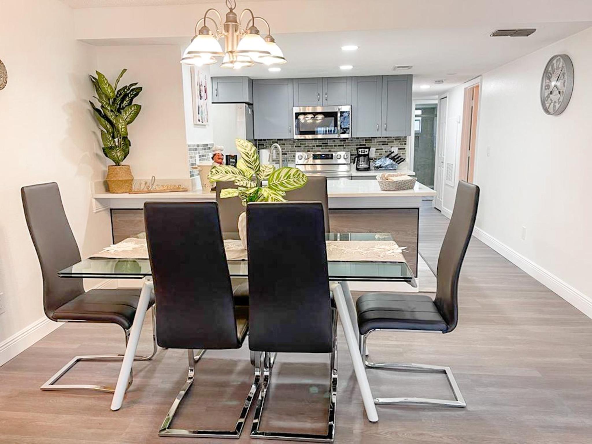 Fabulous Apartment 8 pax close Disney view 3