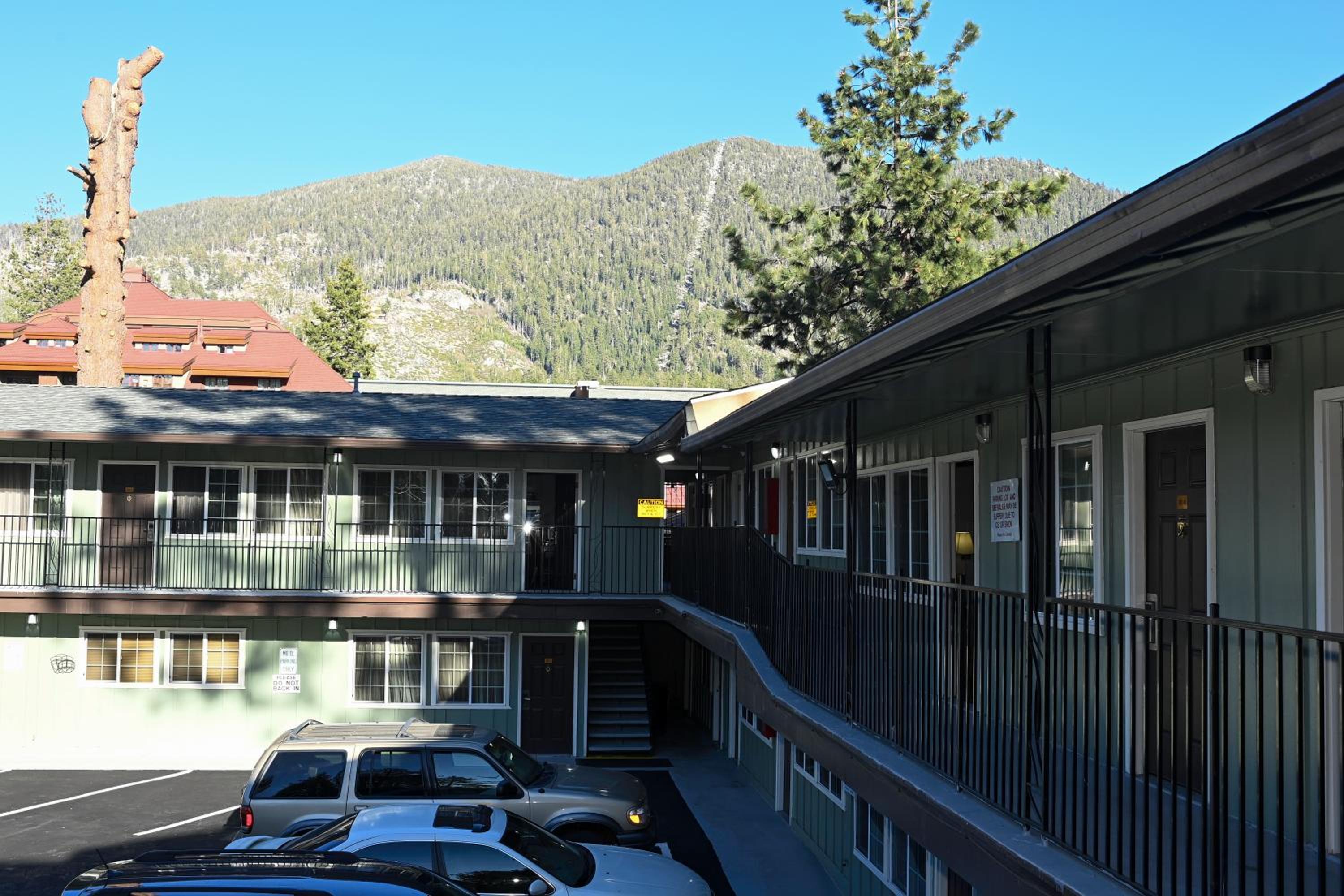 Lake Tahoe Vacations - Budget INN At The Heavenly Gondola - Property Image 38