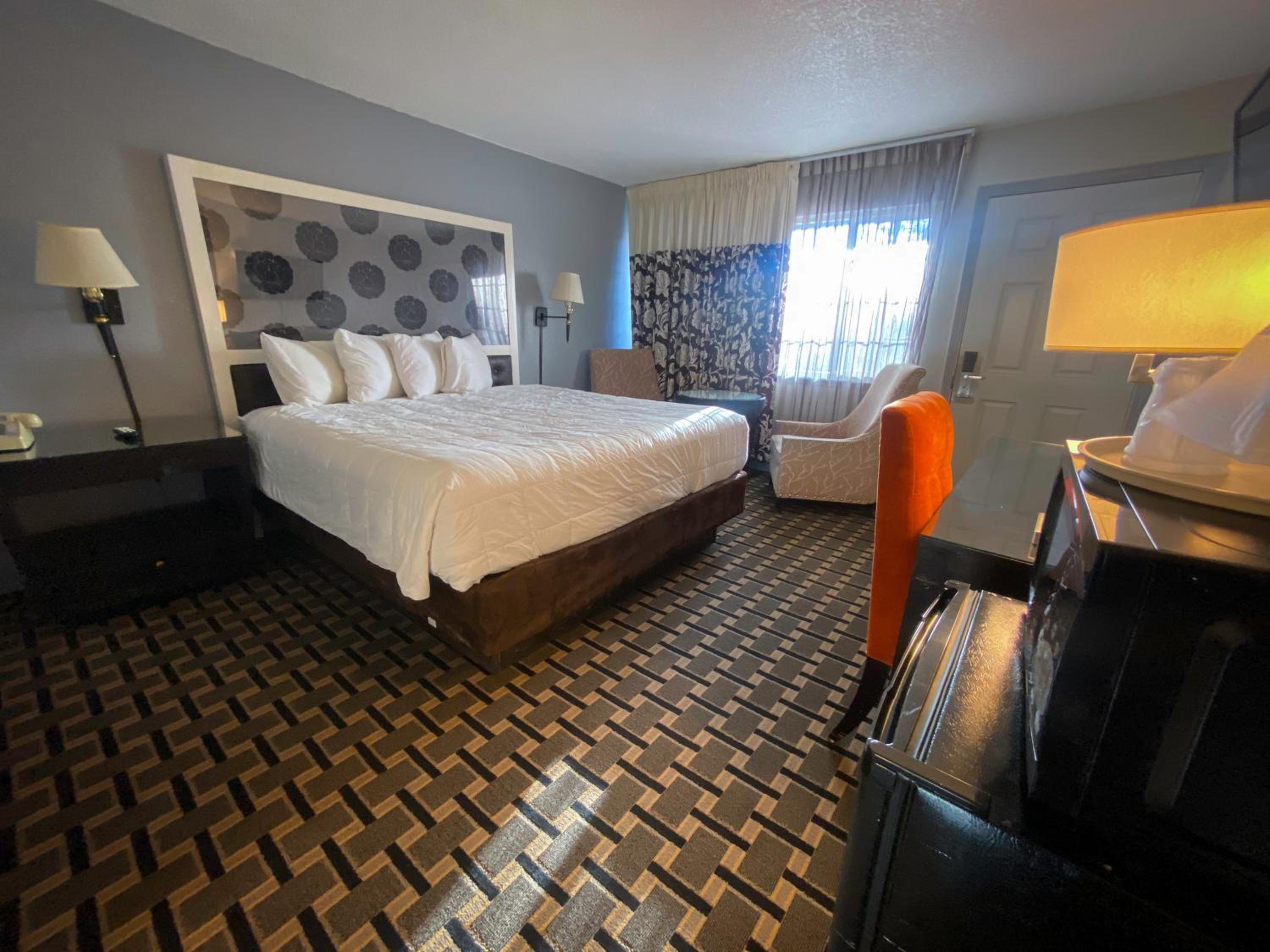Lake Tahoe Vacations - Budget INN At The Heavenly Gondola - Property Image 3