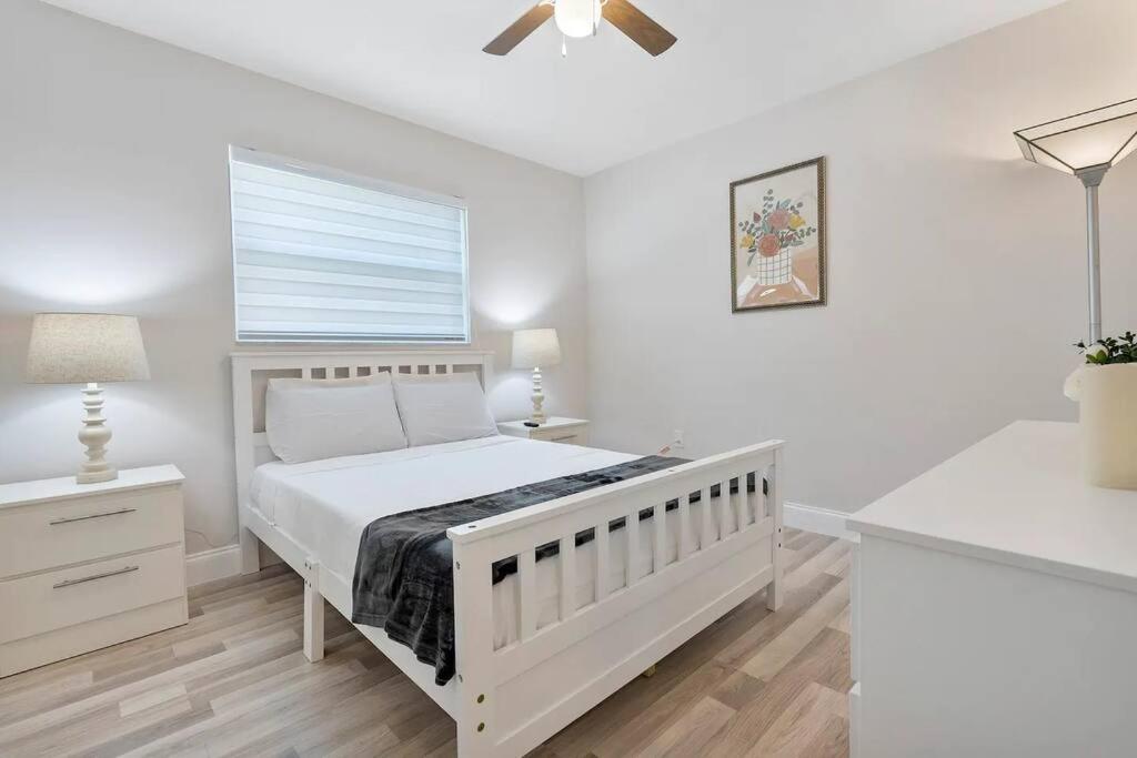 Beautiful & Peaceful 4 Bedroom Home With a Pool view 5