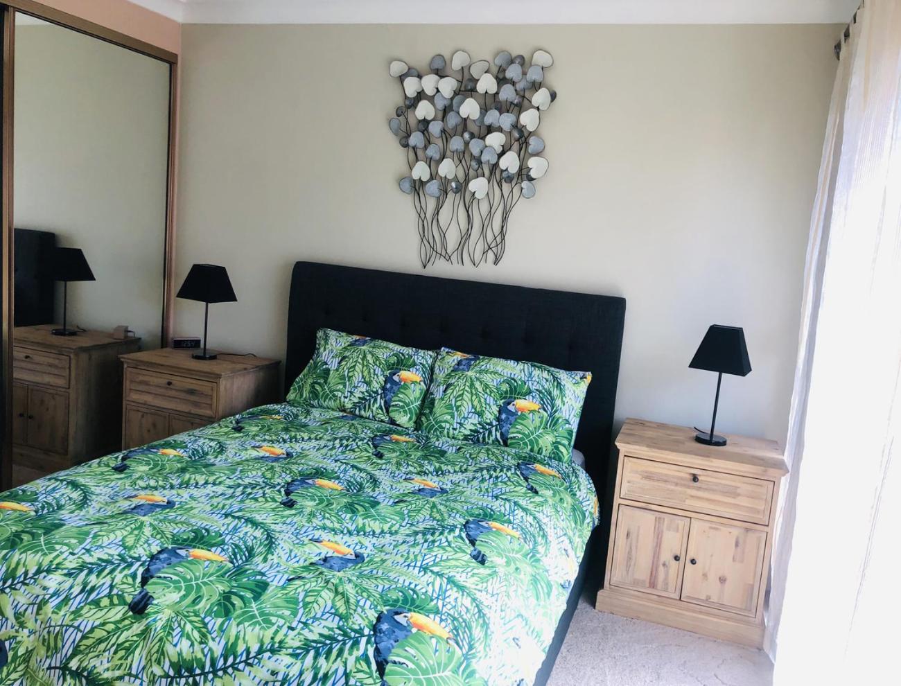 Renas Court, Unit 6, 72 Little Street view 4