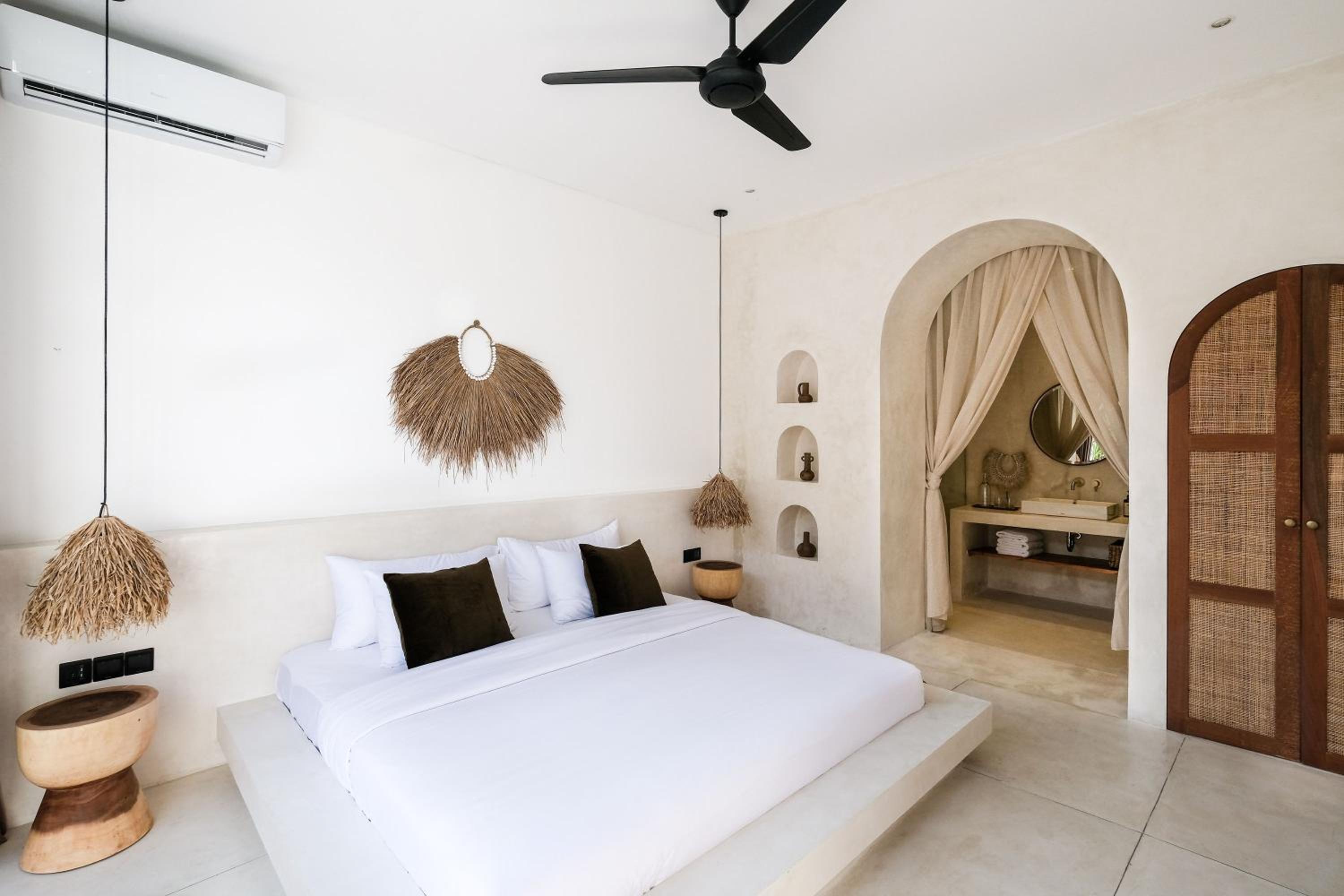 Mahi Mahi Villa & Suites