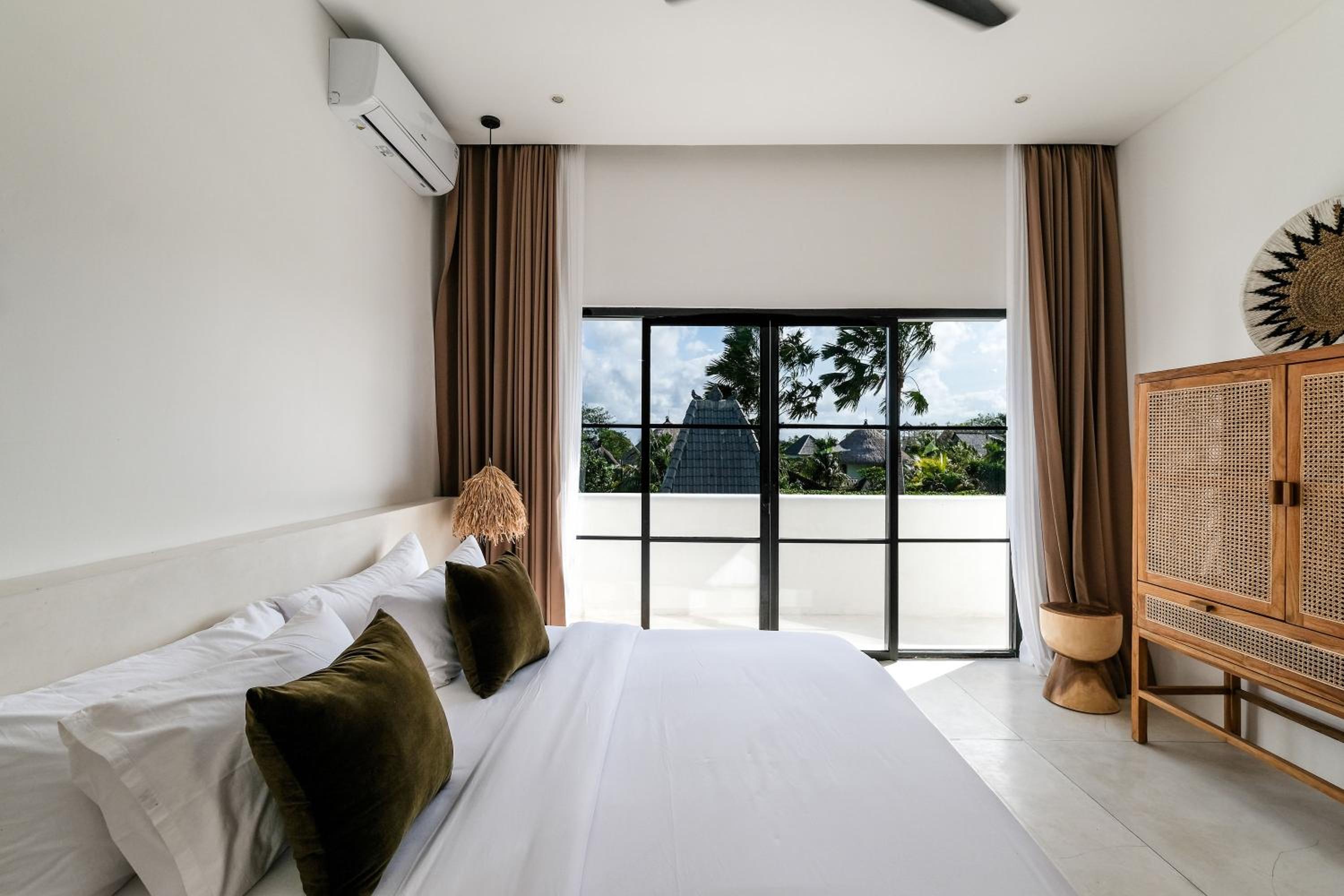Mahi Mahi Villa & Suites