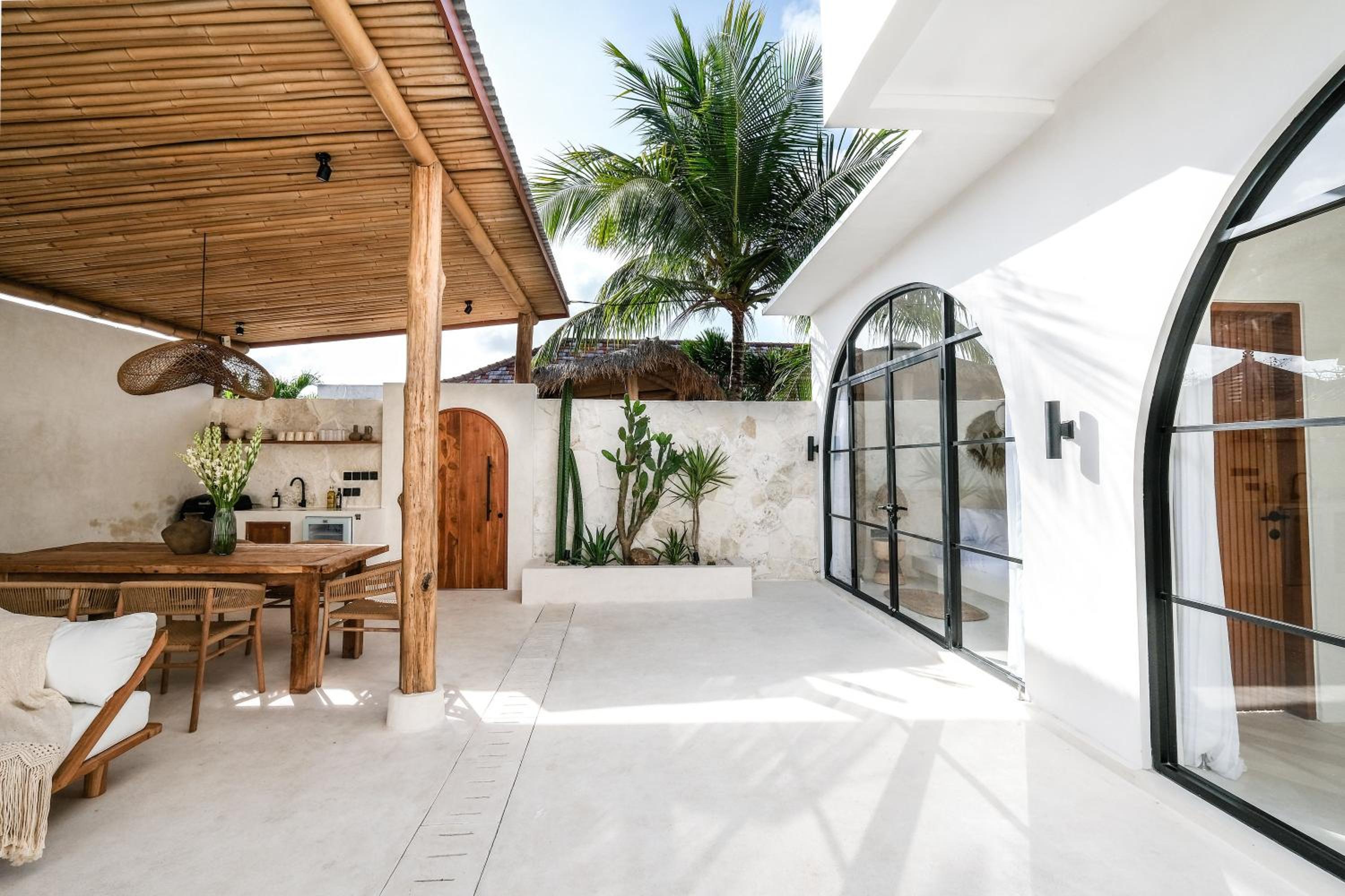 Mahi Mahi Villa & Suites