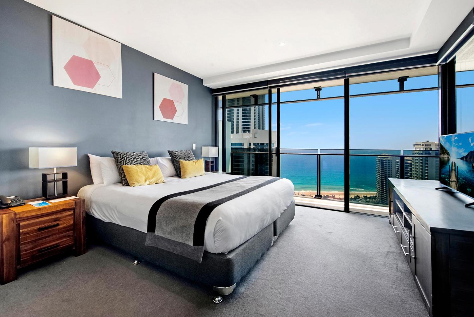 Circle on Cavill - Hosted by Coastal Letting Co.