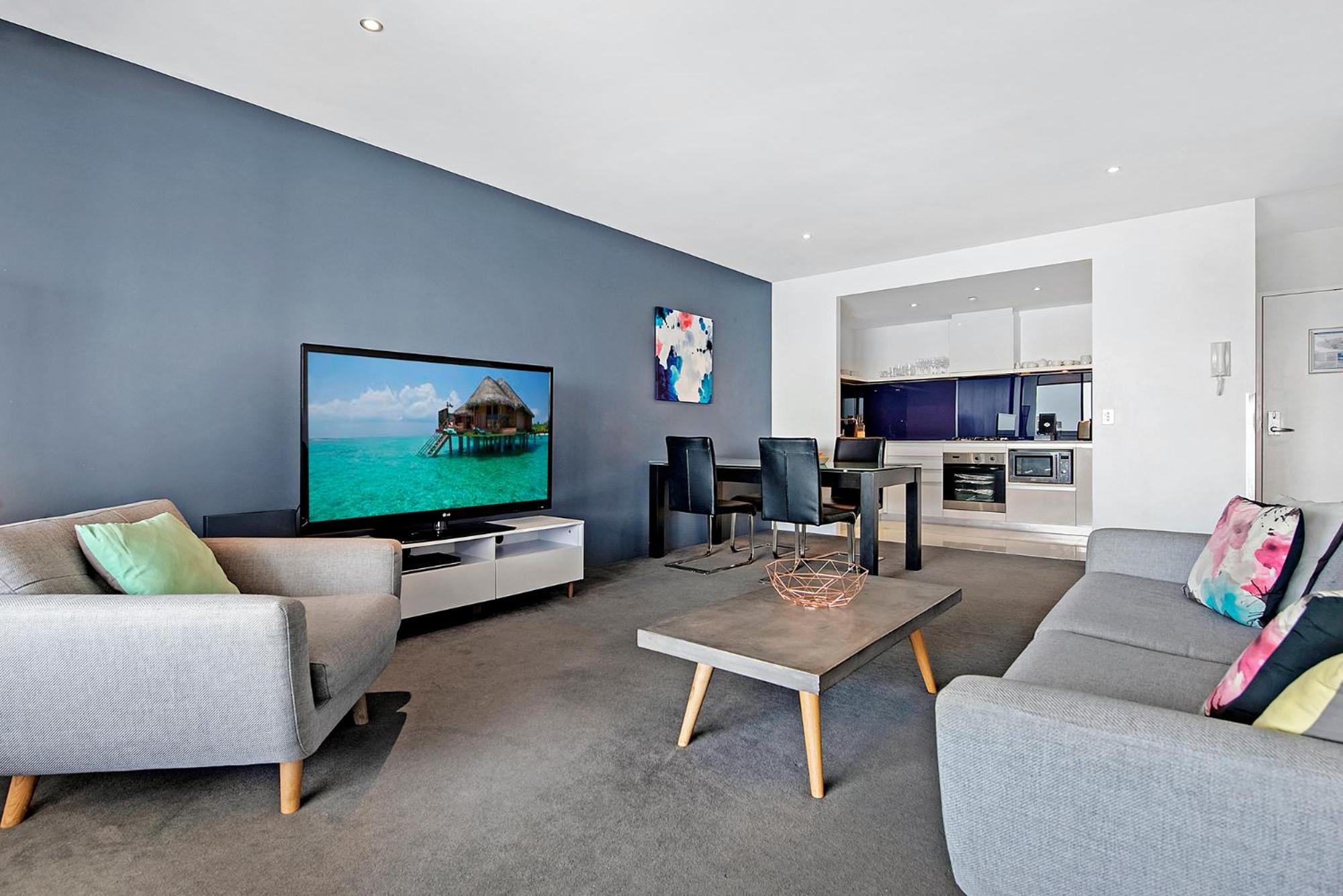 Circle on Cavill - Hosted by Coastal Letting Co.