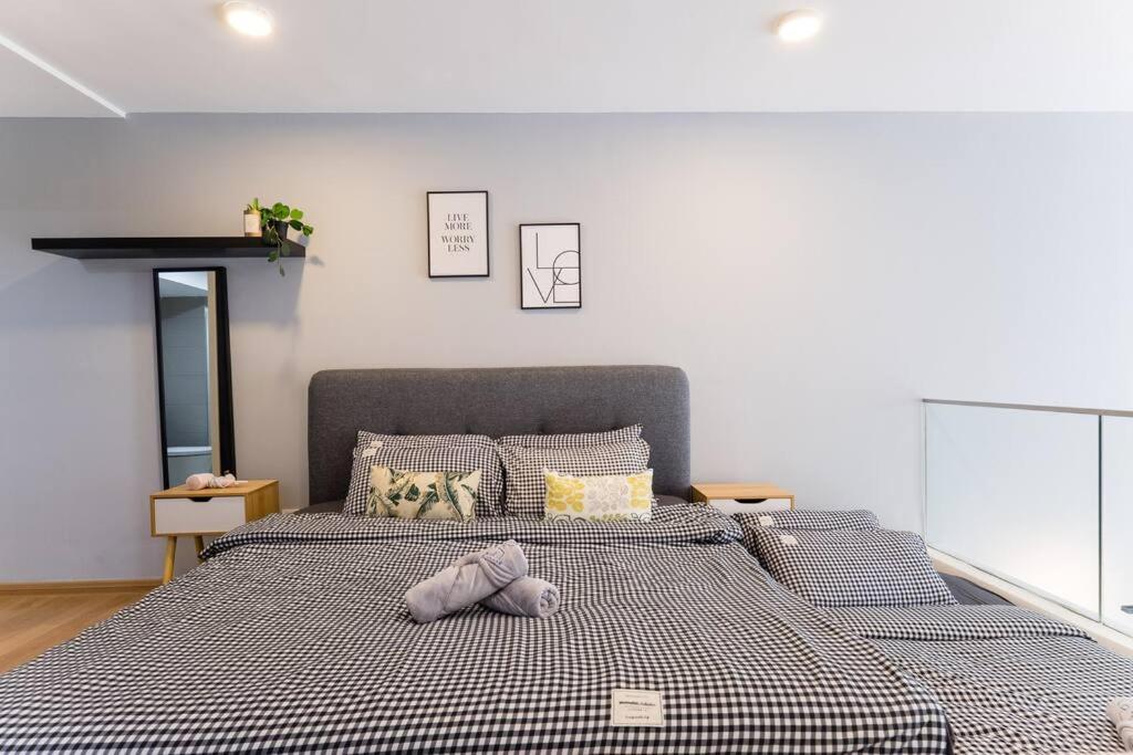Eko Cheras 3 pax by Feel Home Above Mall