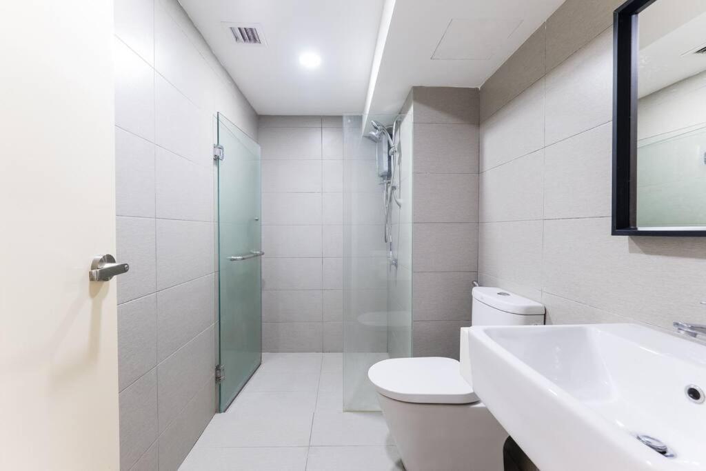 Eko Cheras 3 pax by Feel Home Above Mall
