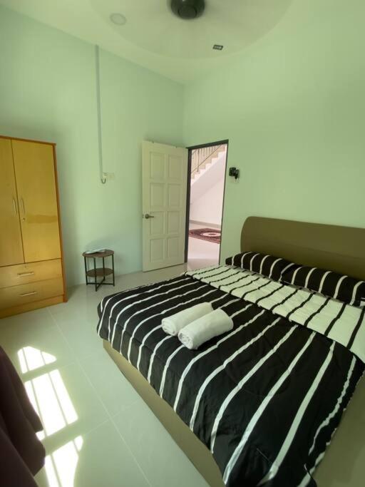 homestay kubang ikan chendering 5minit ke pantai photo 3