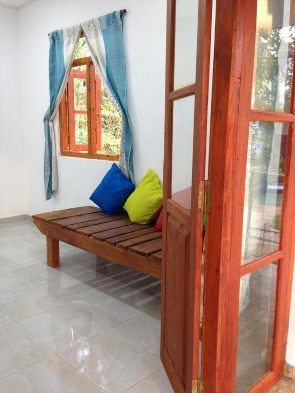 Rivi Sanda Villa & Apartment Hikkaduwa