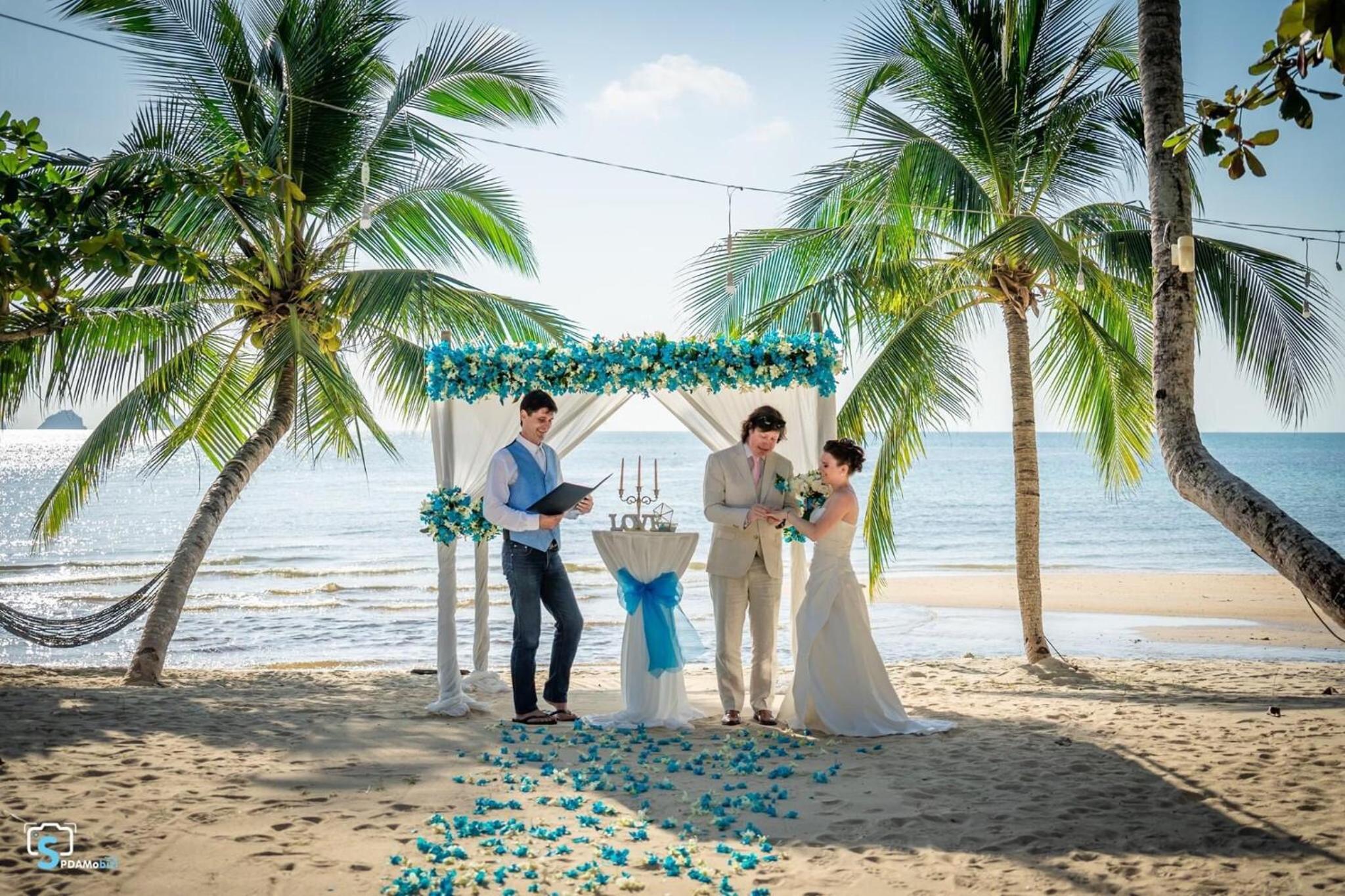Am Samui Resort Taling Ngam