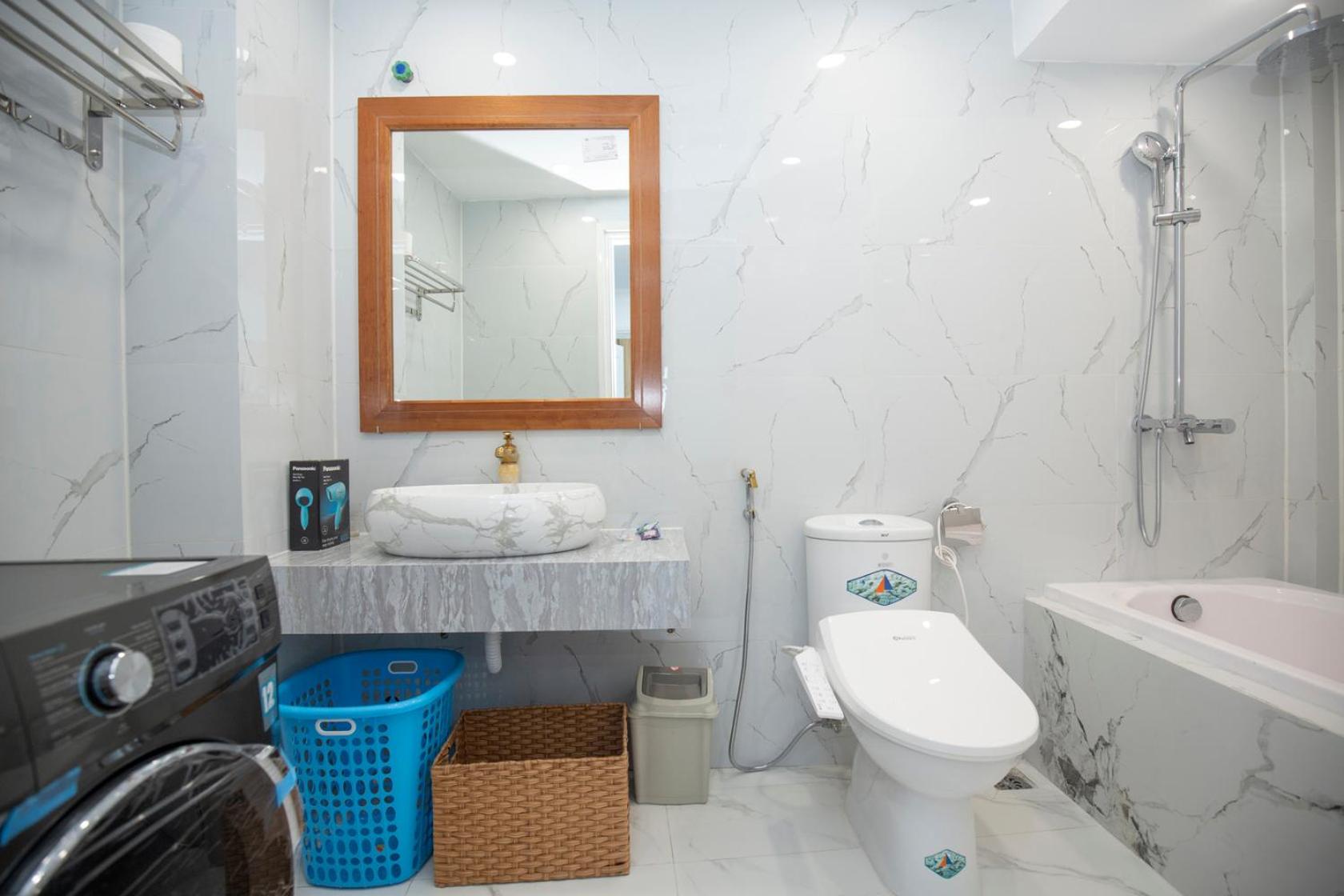 Sumitomo Tower-1 Bed Apartment & Hotel