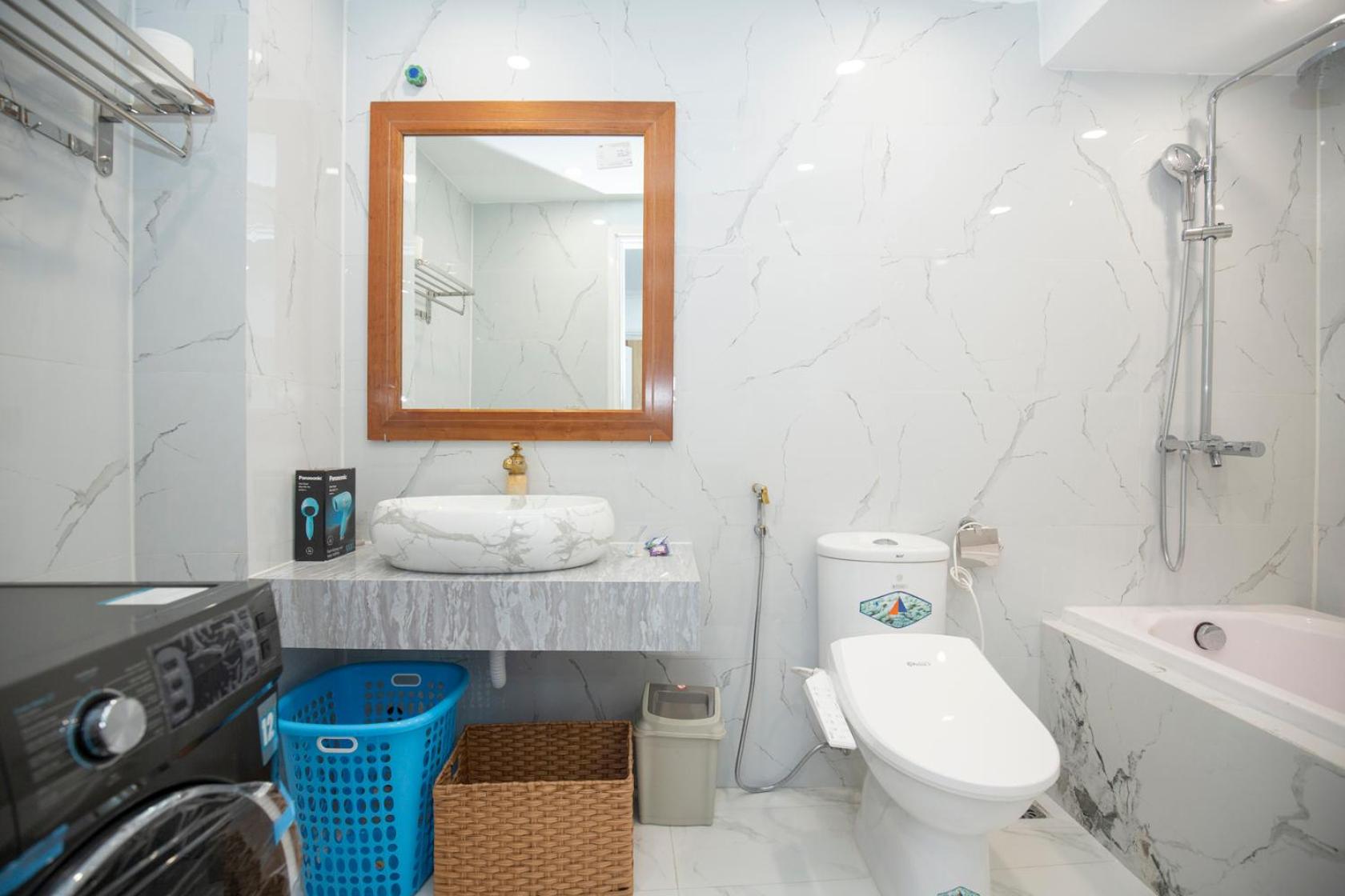 Sumitomo Tower-1 Bed Apartment & Hotel