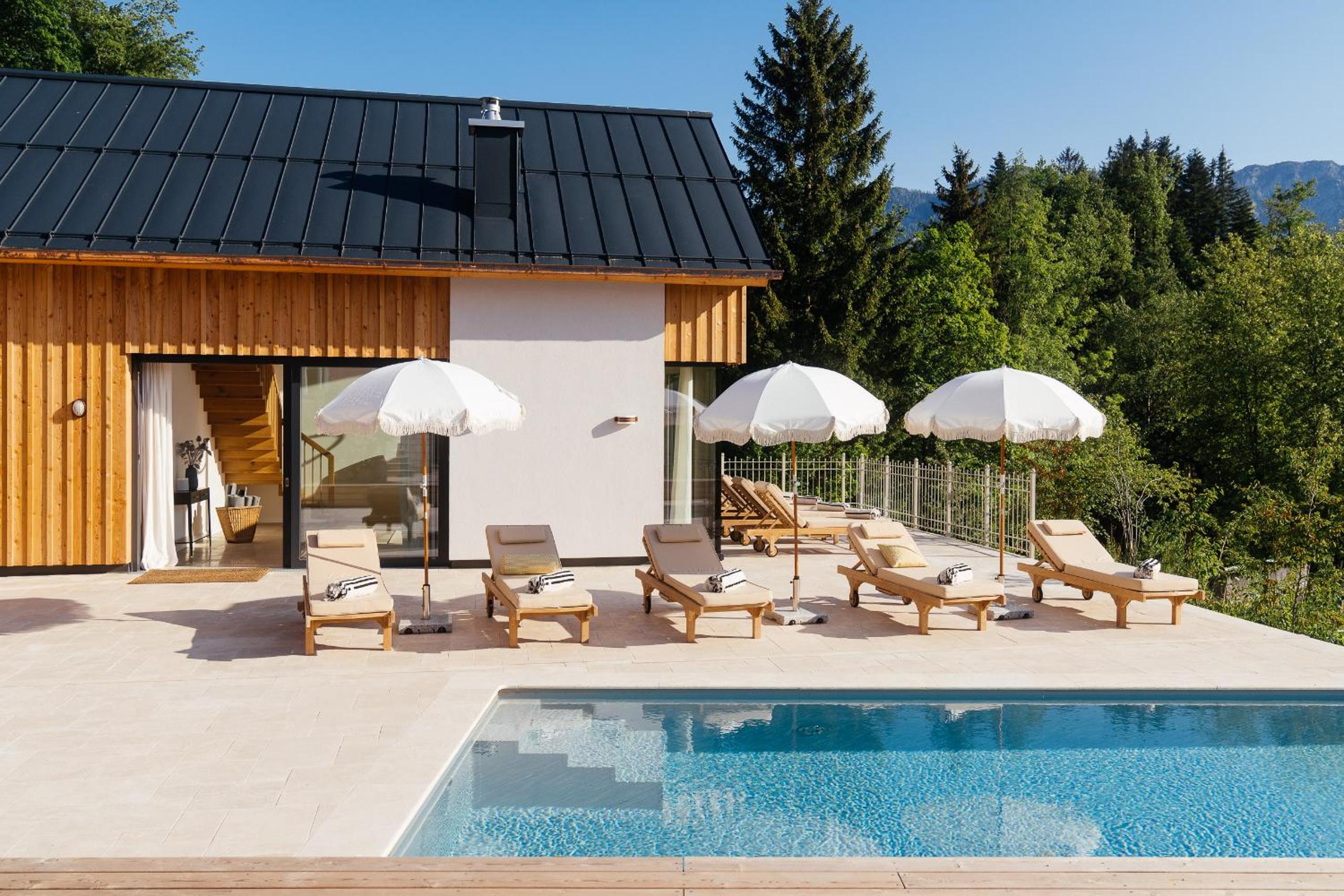 Villa Flora - a scene for all seasons