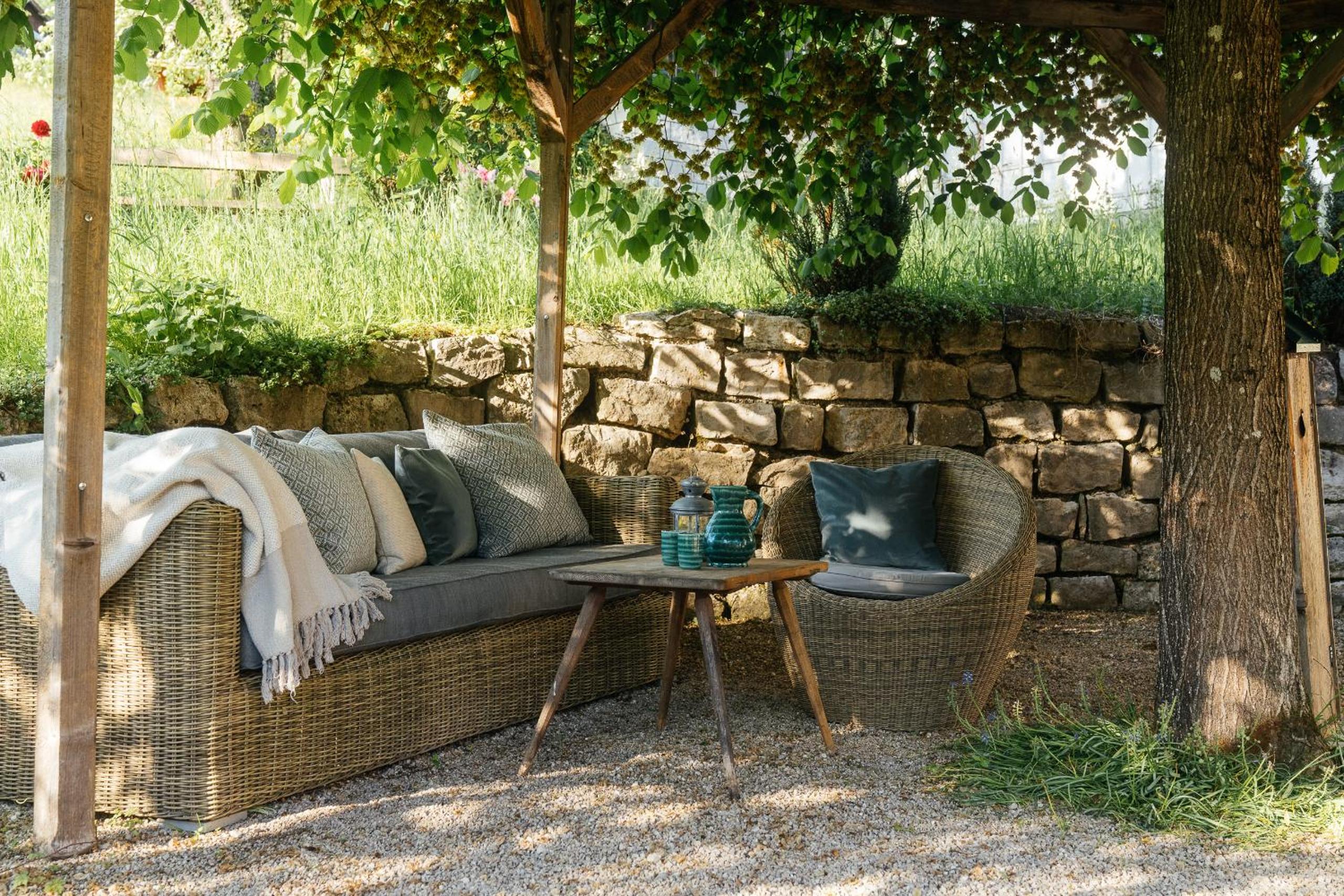Villa Flora - a scene for all seasons
