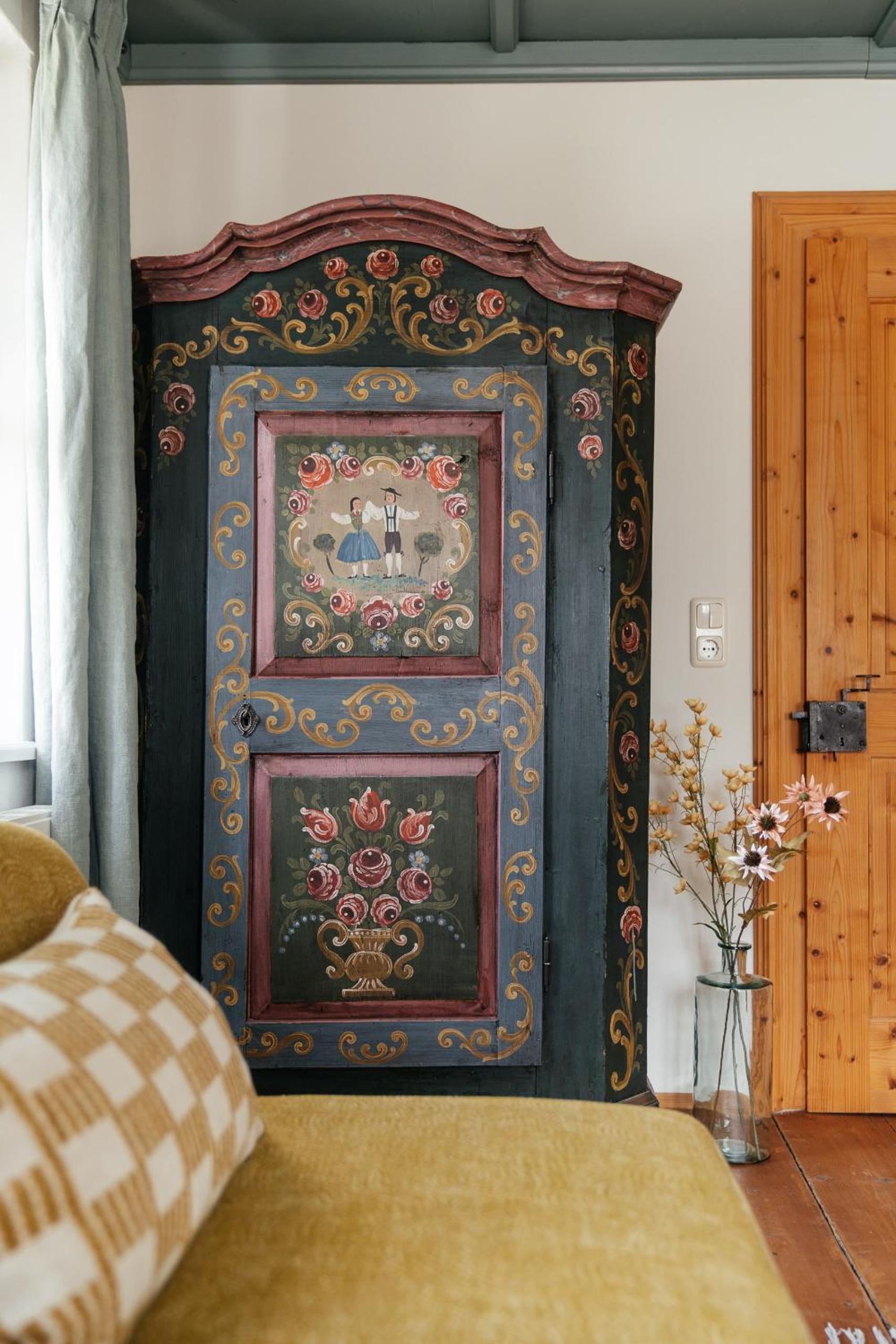 Villa Flora - a scene for all seasons