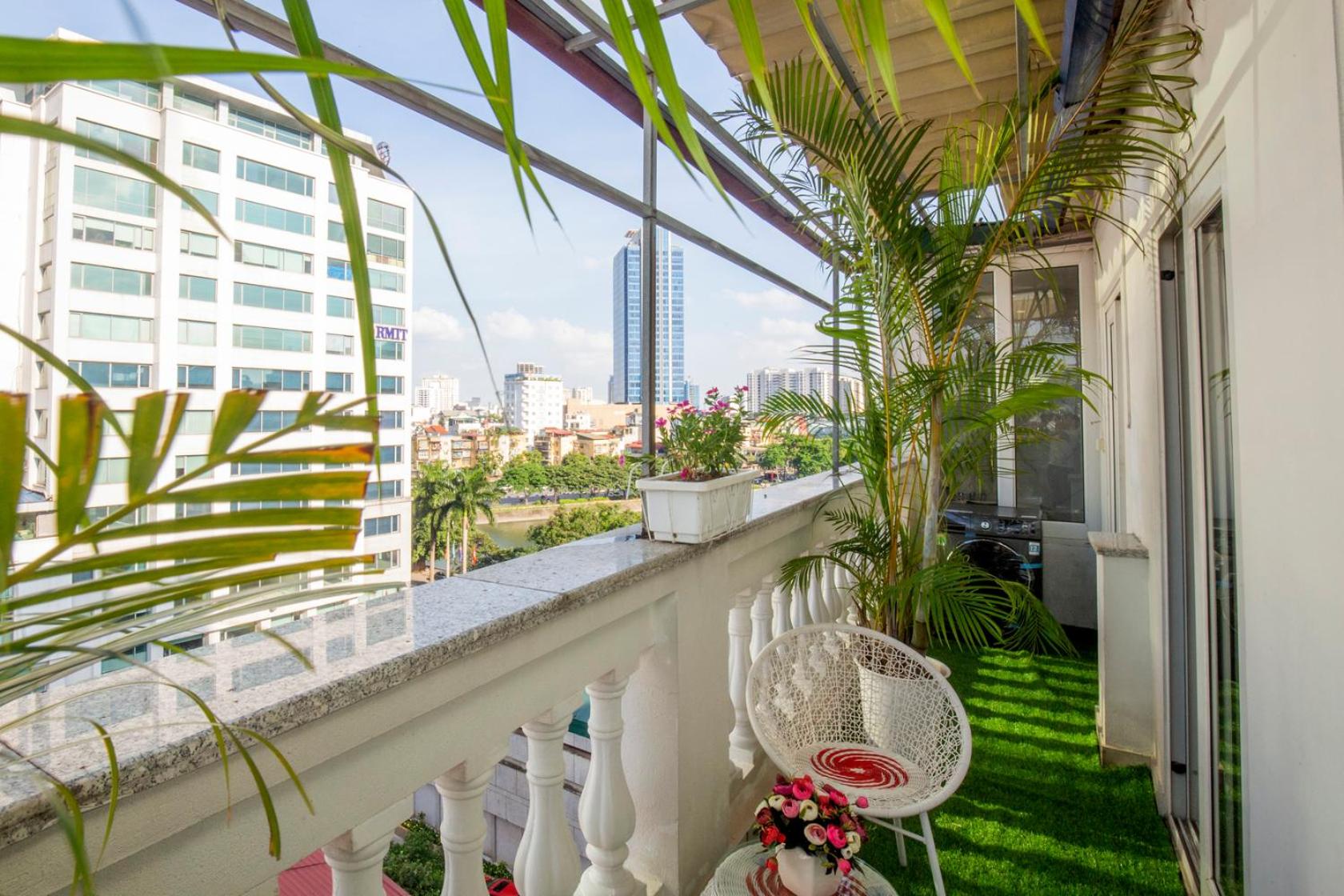 Sumitomo Tower-1 Bed Apartment & Hotel