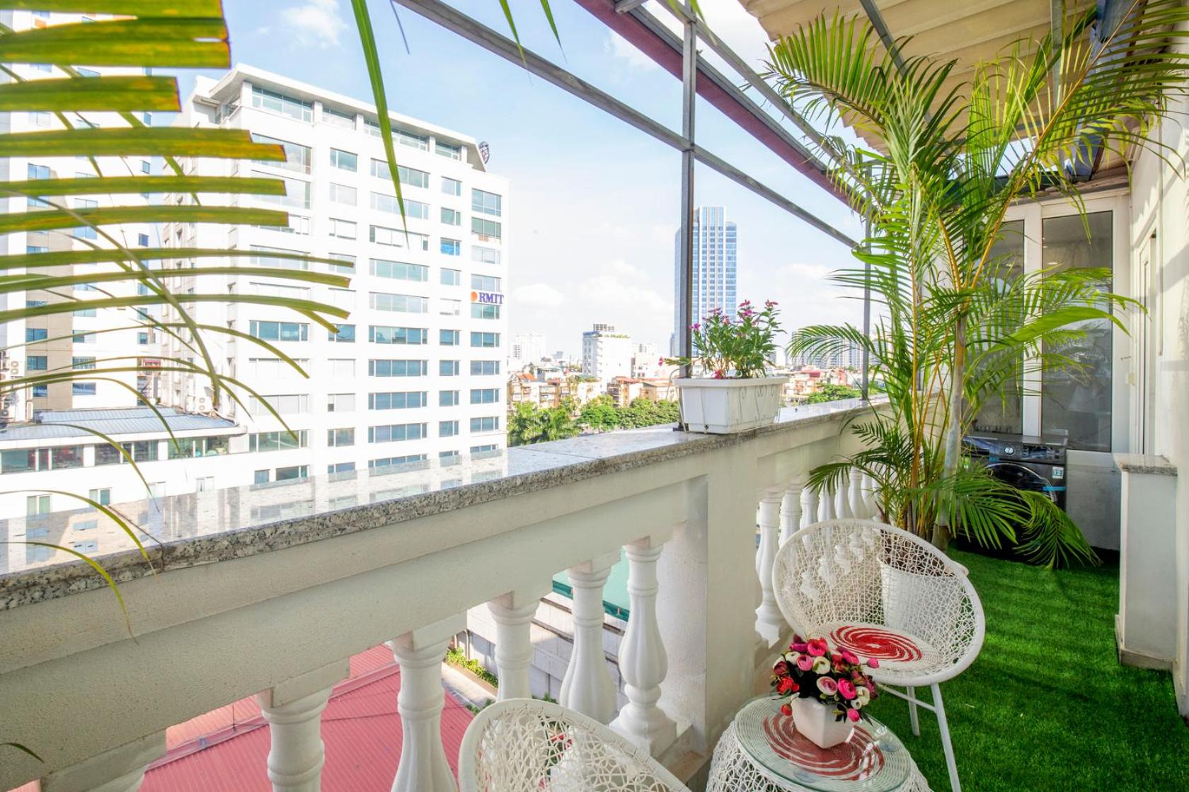 Sumitomo Tower-1 Bed Apartment & Hotel