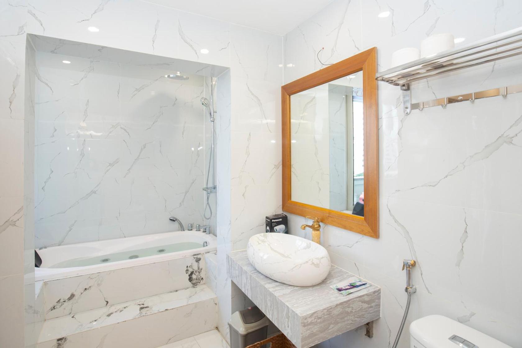 Sumitomo Tower-1 Bed Apartment & Hotel