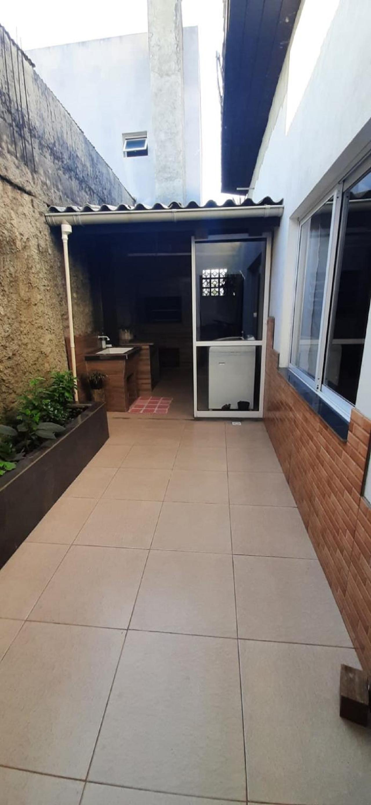Casa a Três Quadras da Praia da Cal! Torres