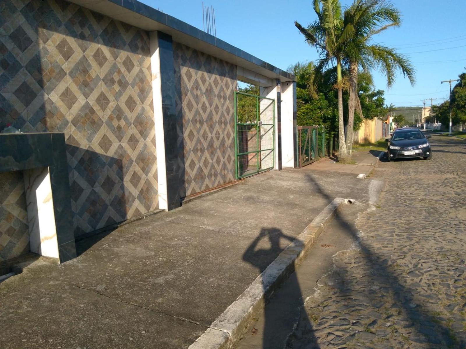 Casa a Três Quadras da Praia da Cal! Torres