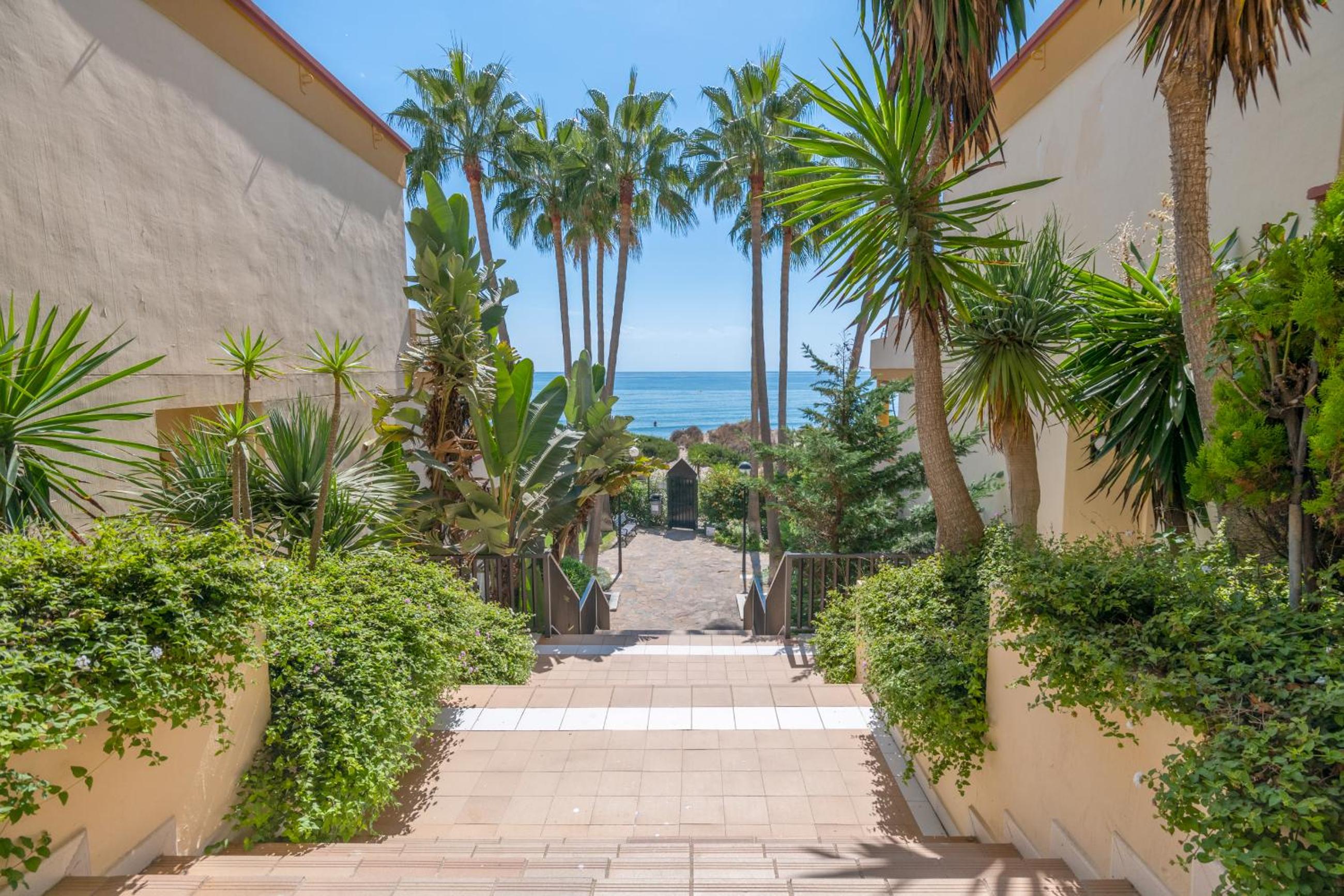 SÖK LA ROMANA seafront Marbella