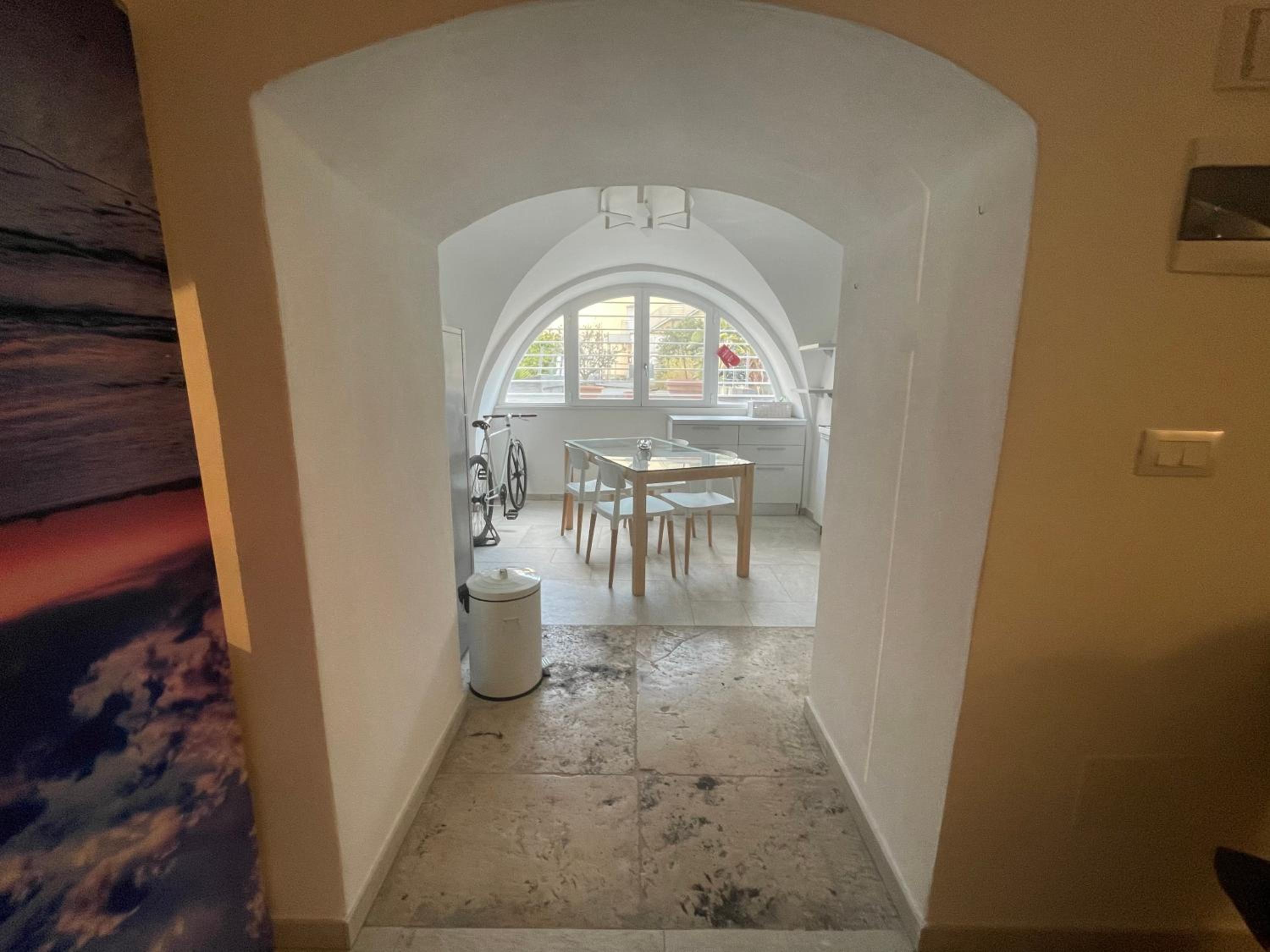 Loft Cinema Galleria, apartamento en Bari — kitchen