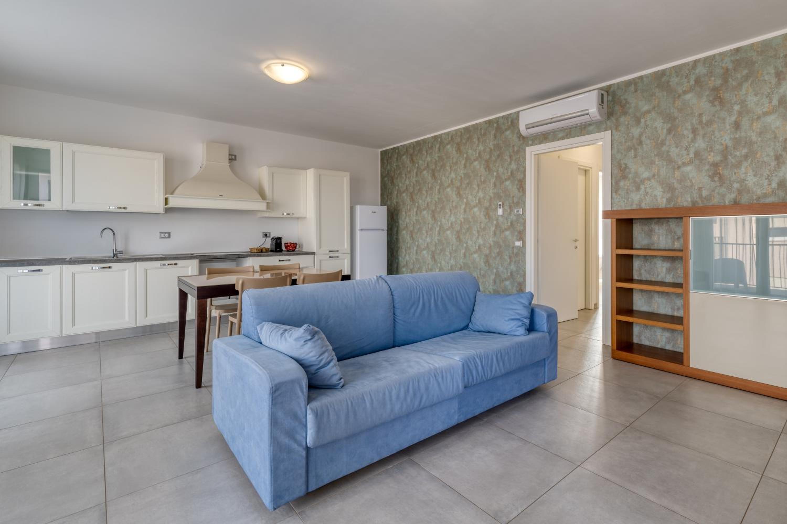 Appartamenti Villa Camporosso- Parchi,Terme di Cola'