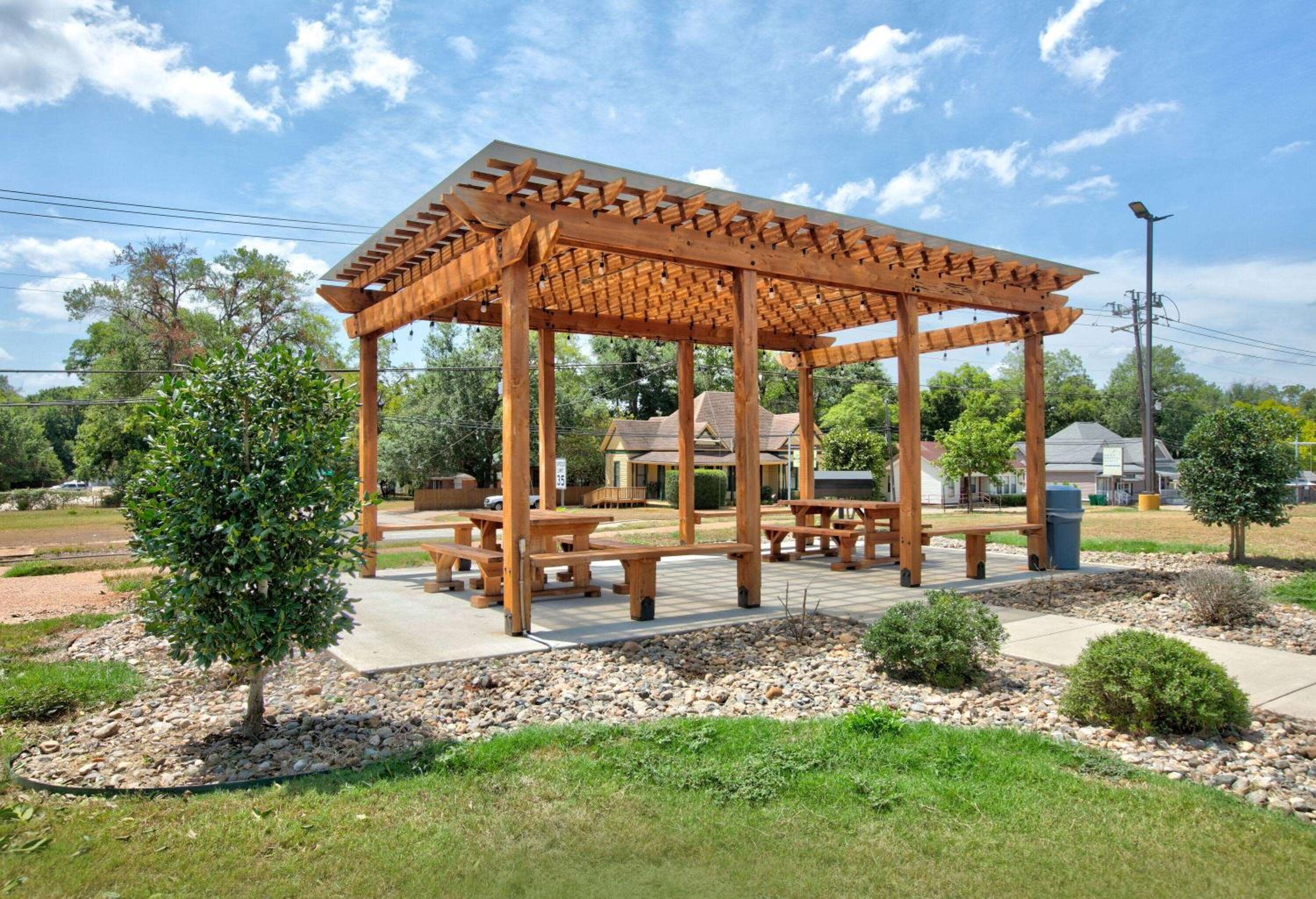 Palestine Vacations - Super 8 by Wyndham Palestine TX - Property Image 49