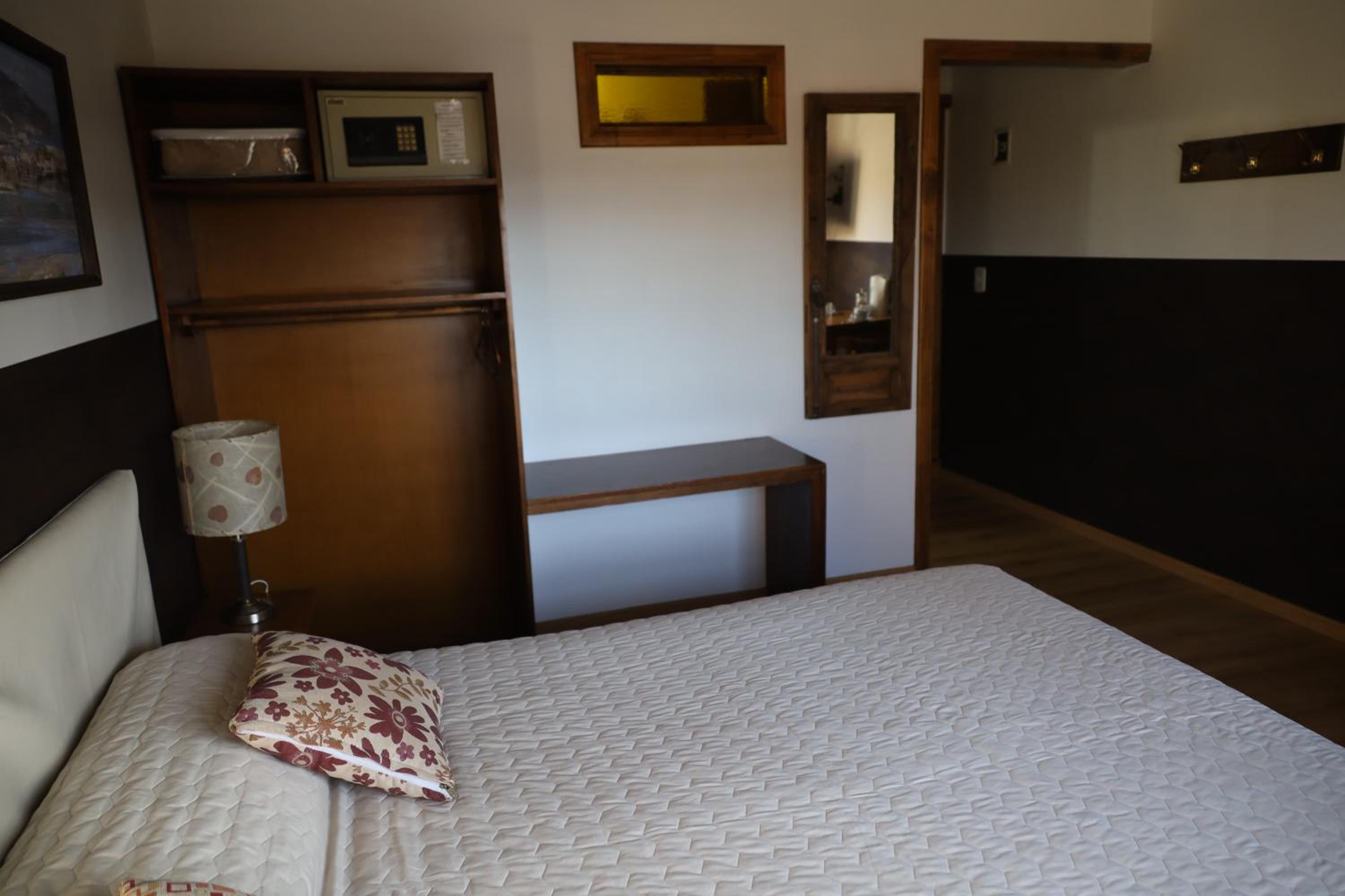 Las Avutardas Hosteria
