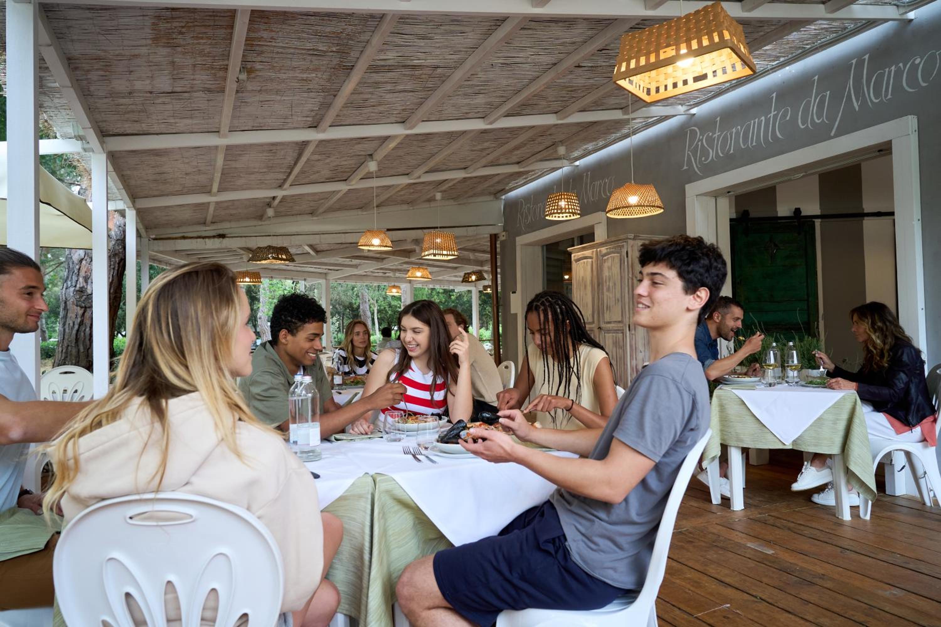 dining